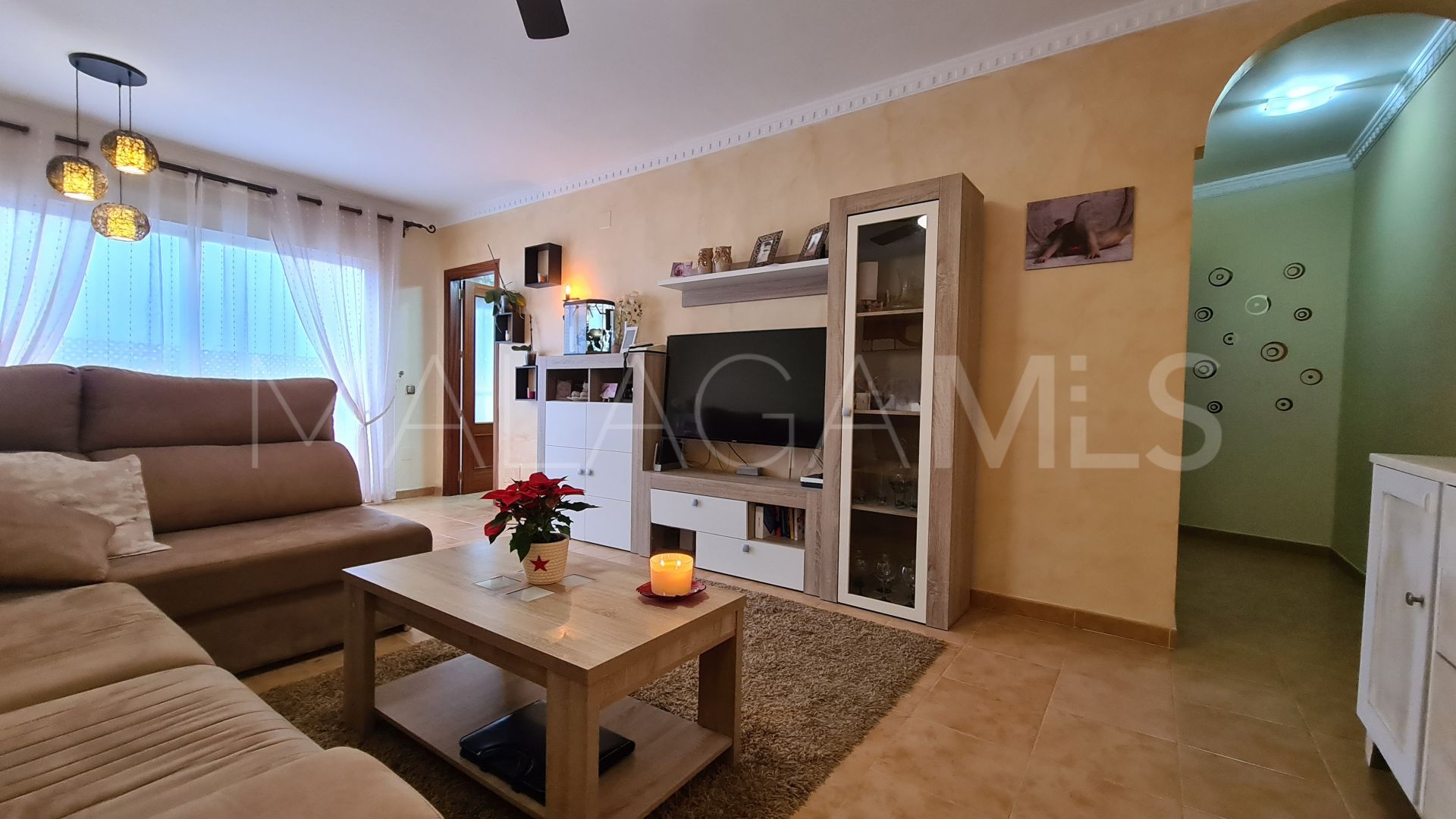 For sale penthouse with 4 bedrooms in Estepona