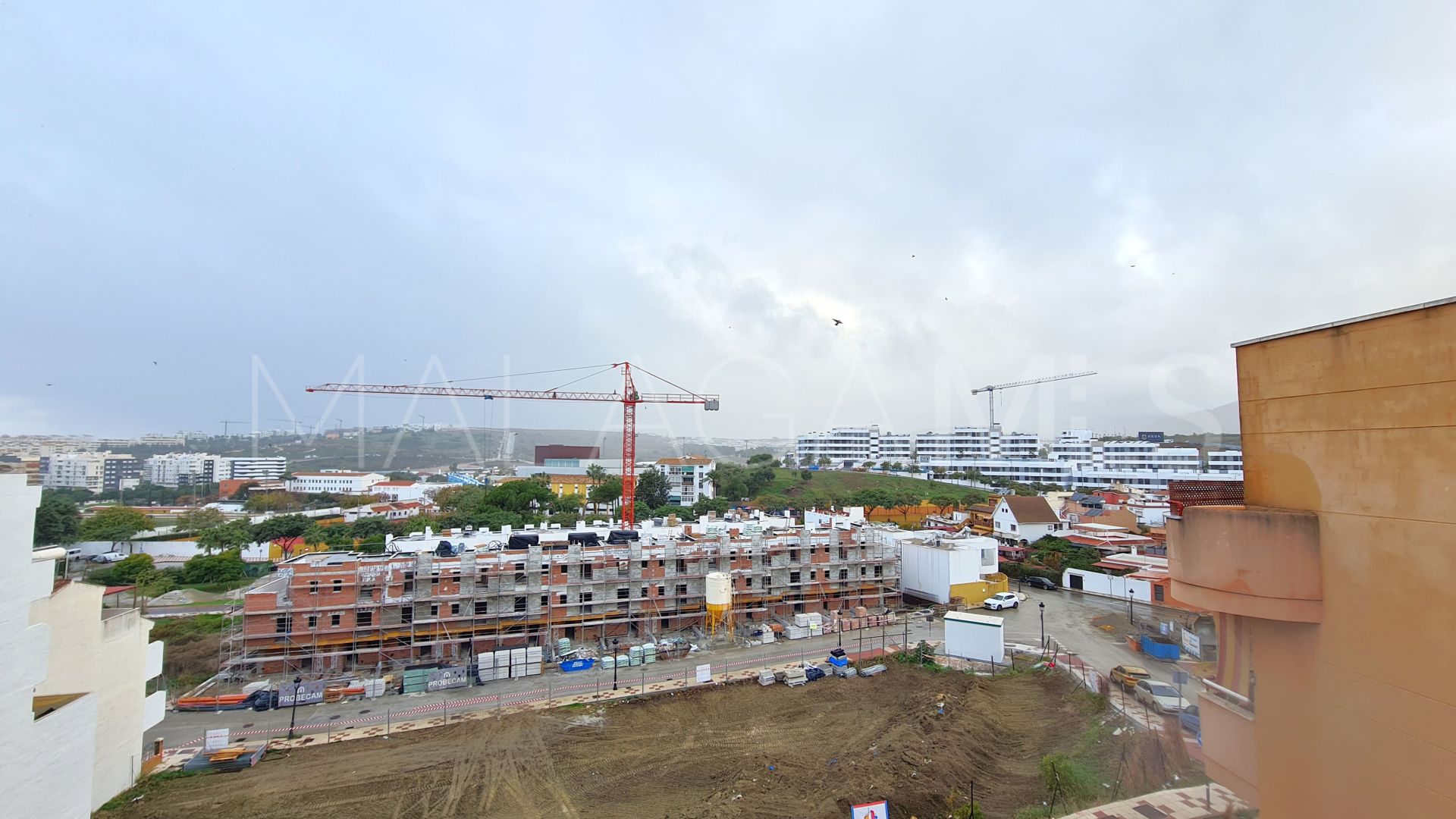 For sale penthouse with 4 bedrooms in Estepona