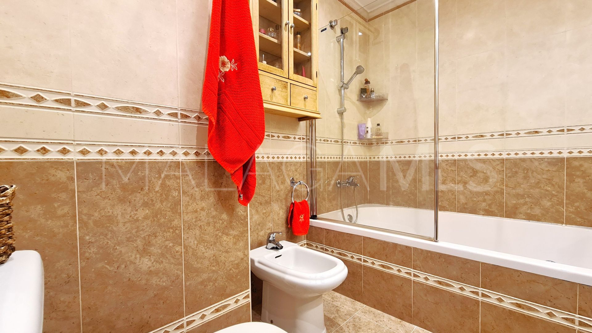 For sale penthouse with 4 bedrooms in Estepona