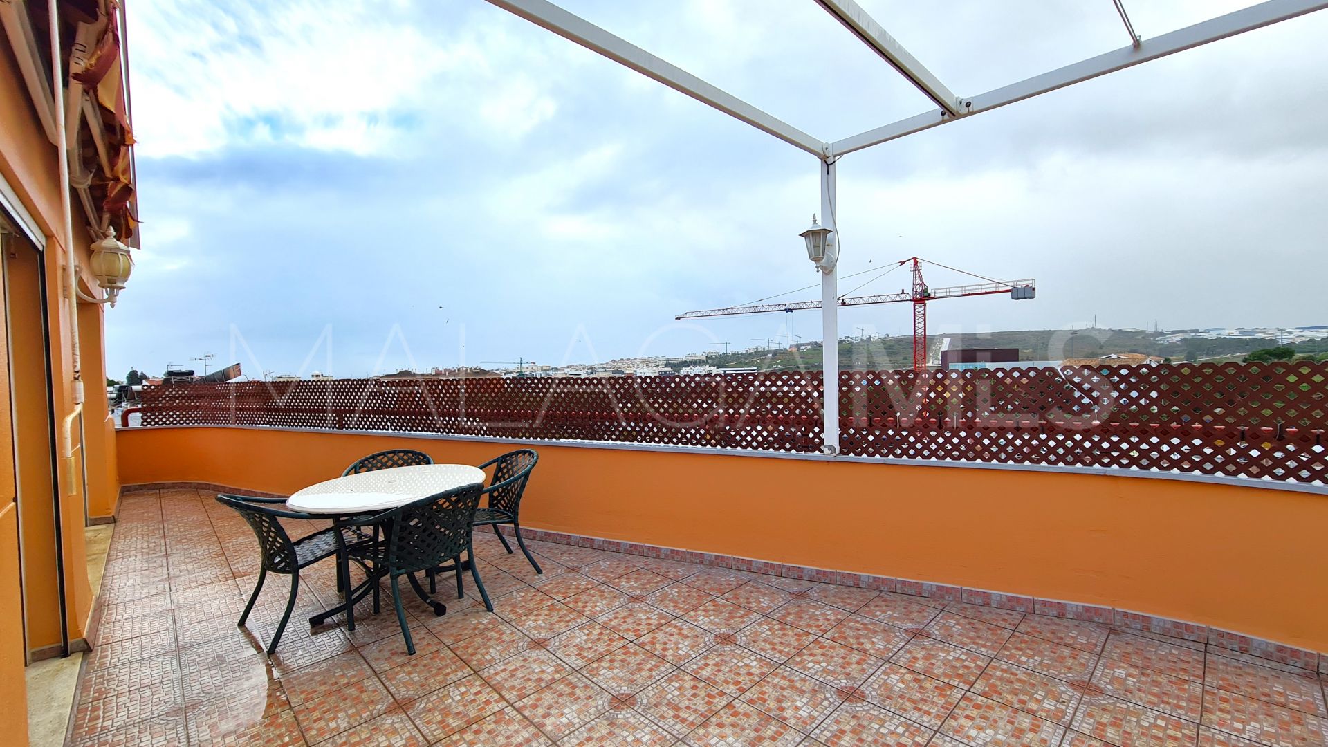 For sale penthouse with 4 bedrooms in Estepona