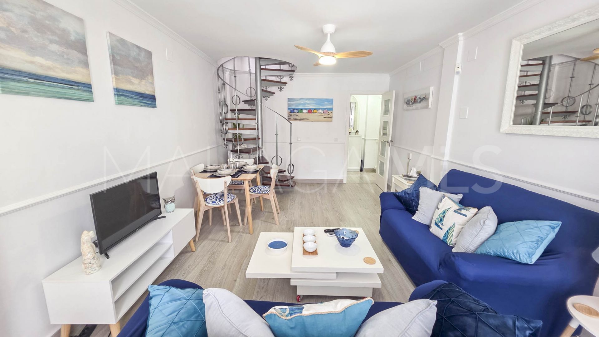 Duplex penthouse in La Duquesa for sale