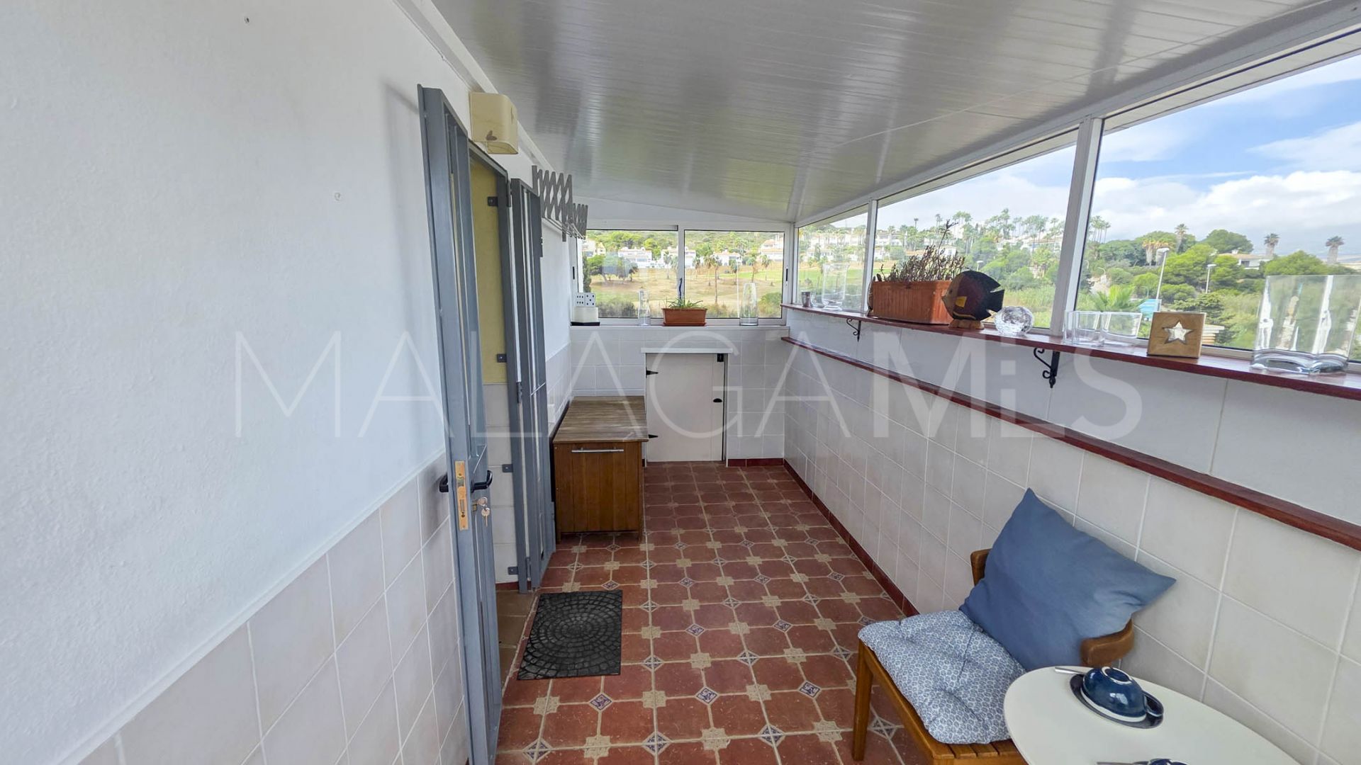 Duplex penthouse in La Duquesa for sale