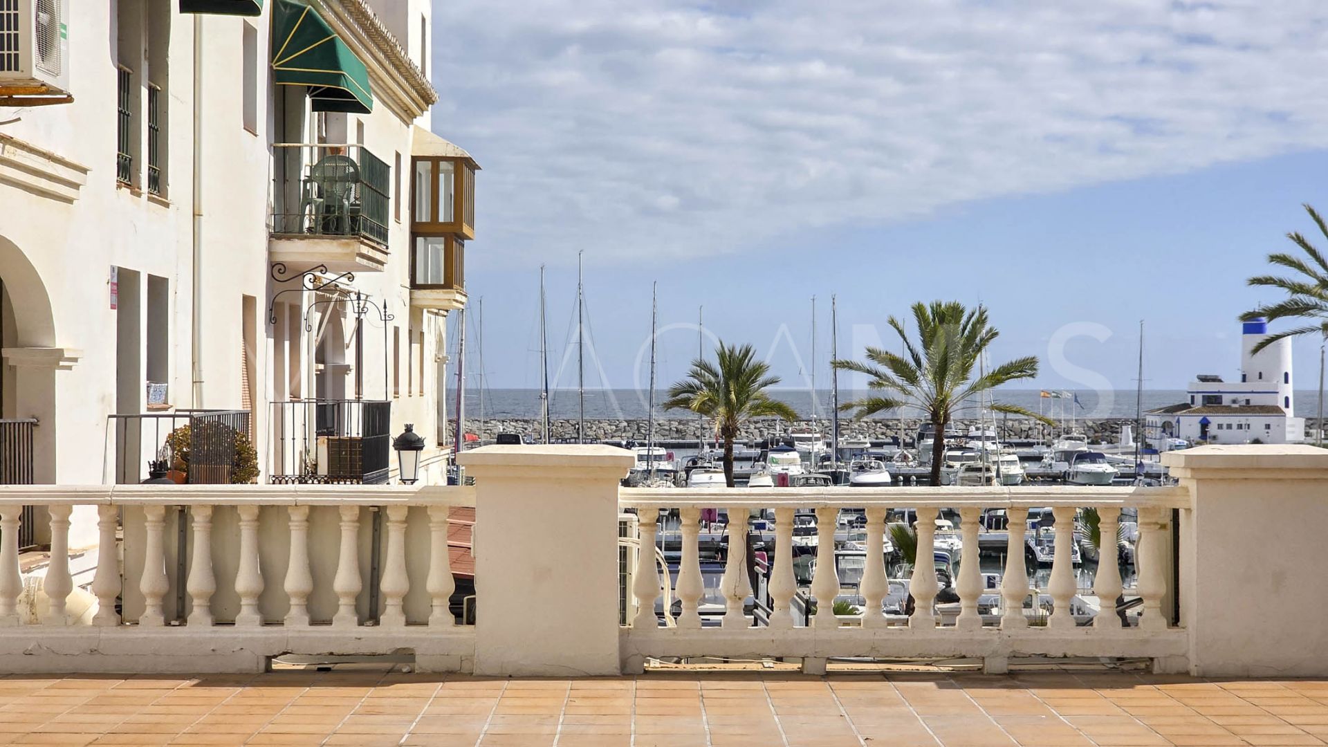 Duplex penthouse in La Duquesa for sale