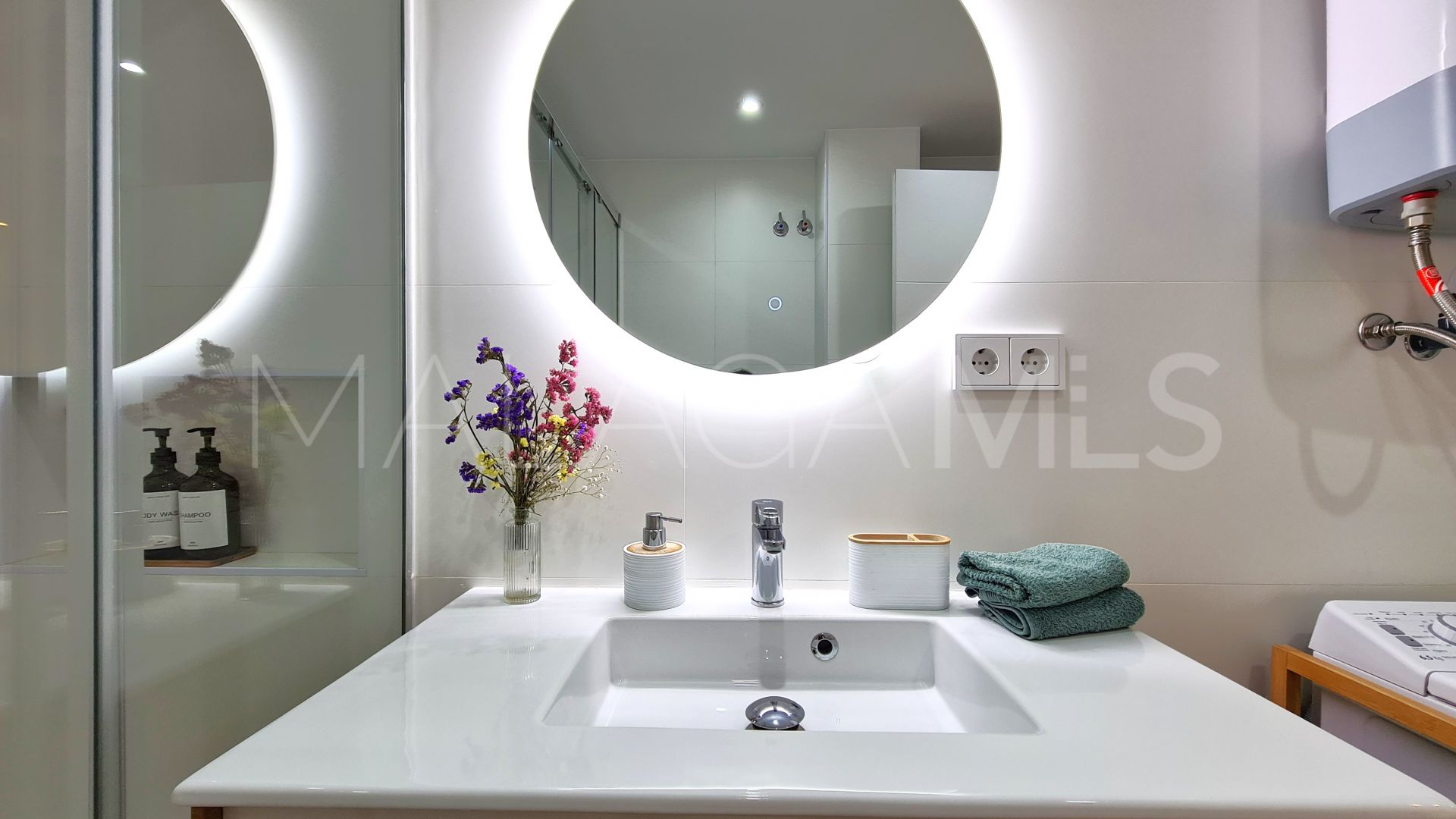 Estepona Oeste, apartamento with 2 bedrooms a la venta