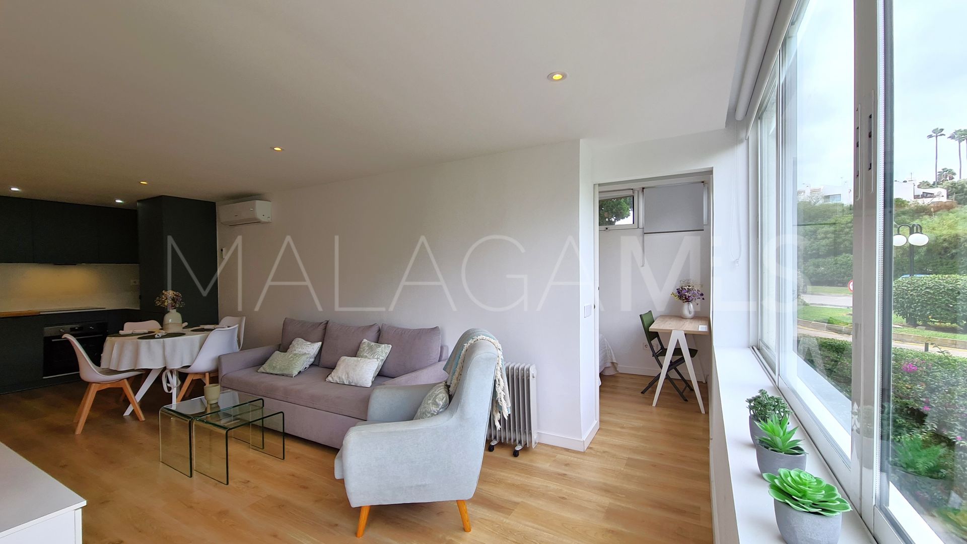 Estepona Oeste, apartamento with 2 bedrooms a la venta