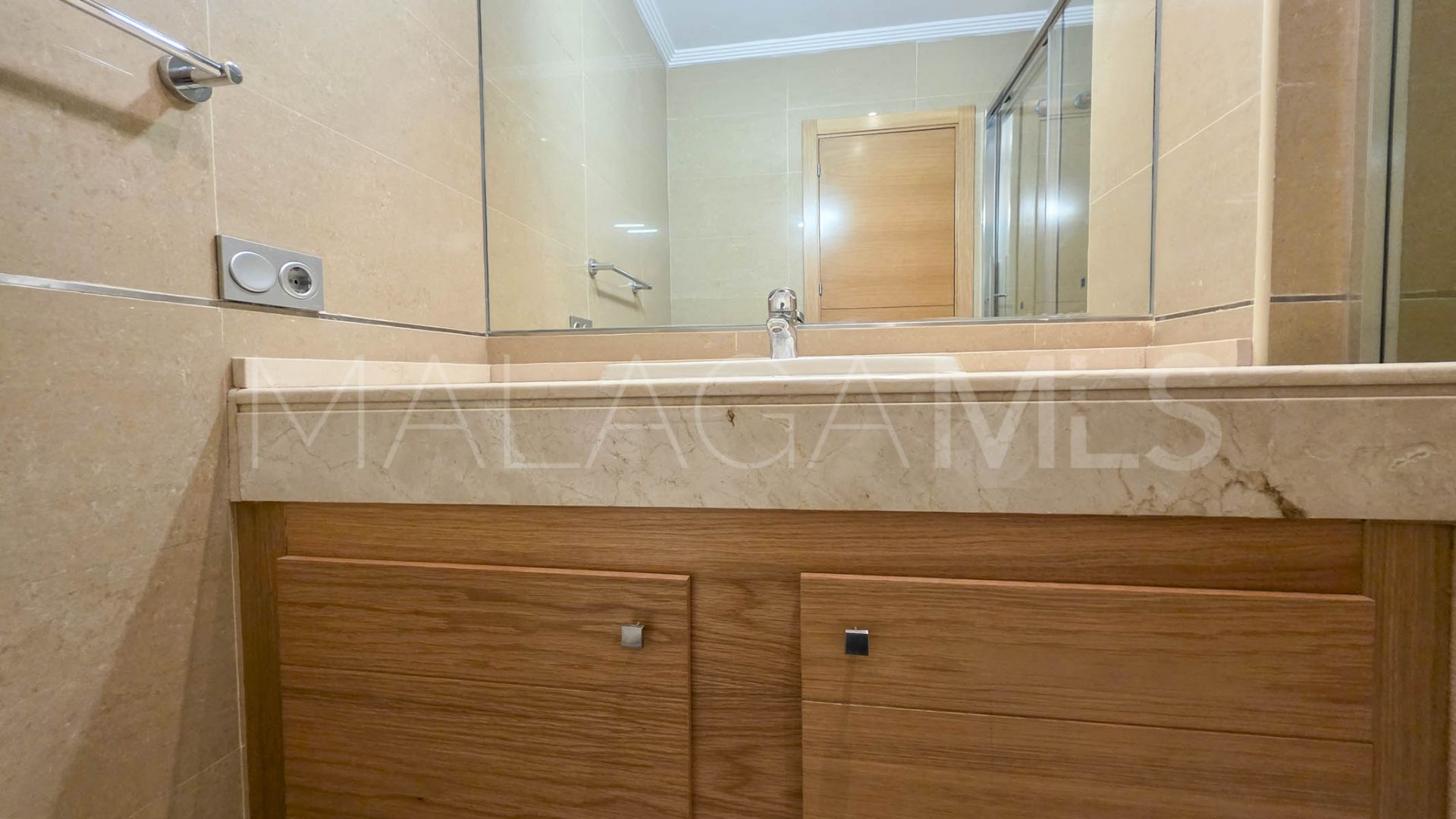 Apartment for sale in La Duquesa