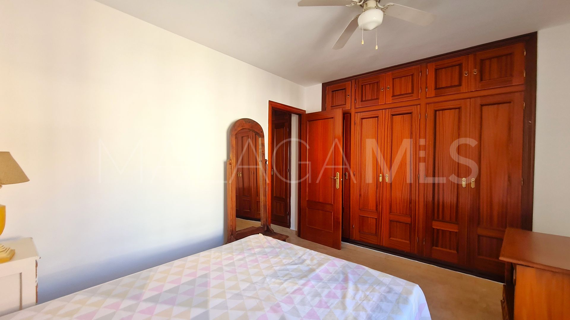 Maison de ville for sale in Estepona Ville