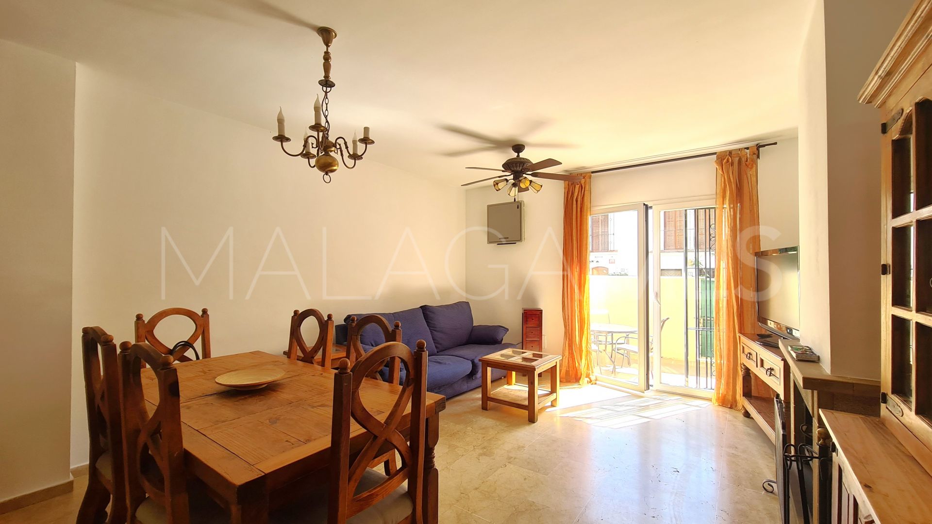 Maison de ville for sale in Estepona Ville