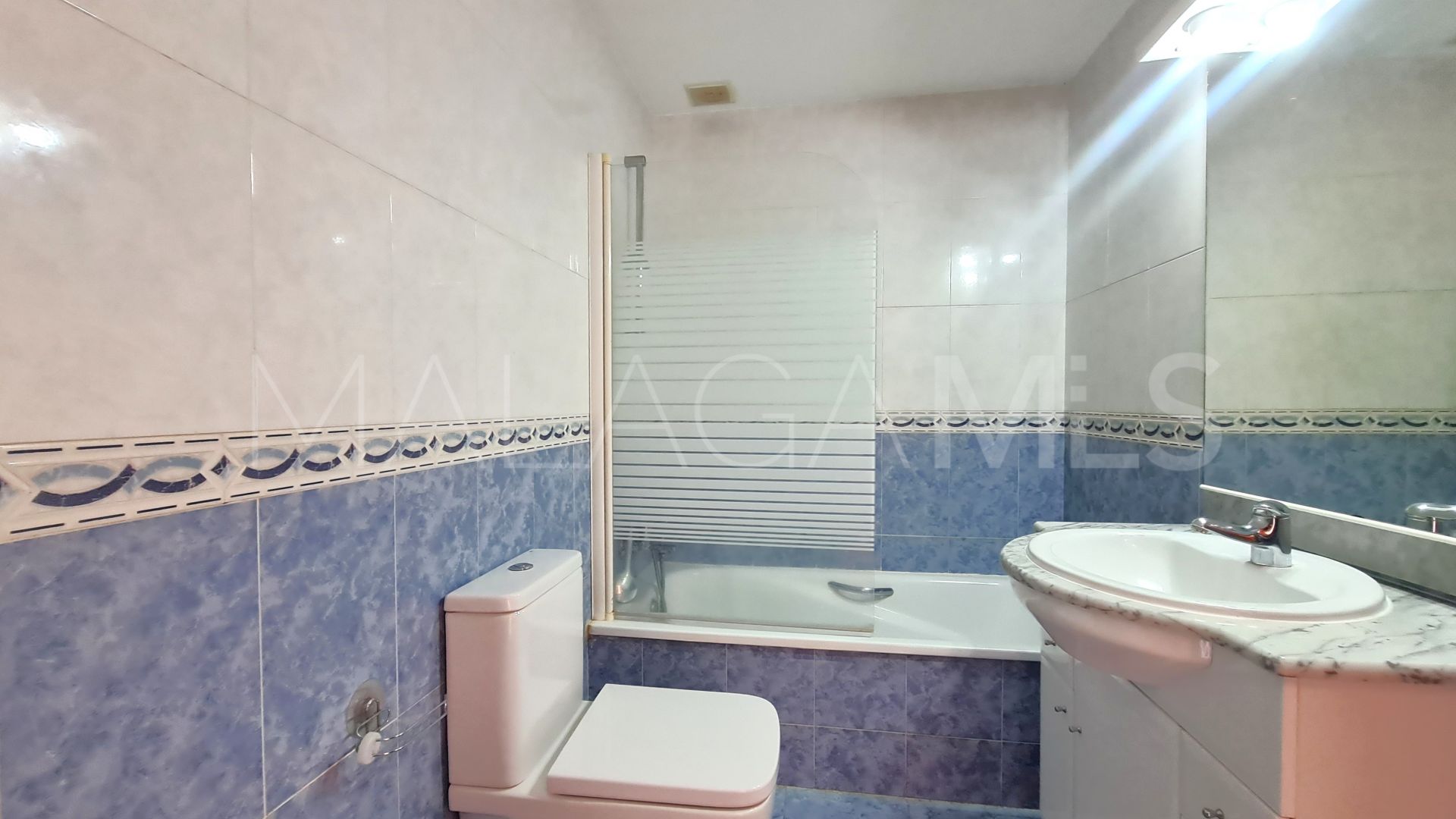 Maison de ville for sale in Estepona Ville