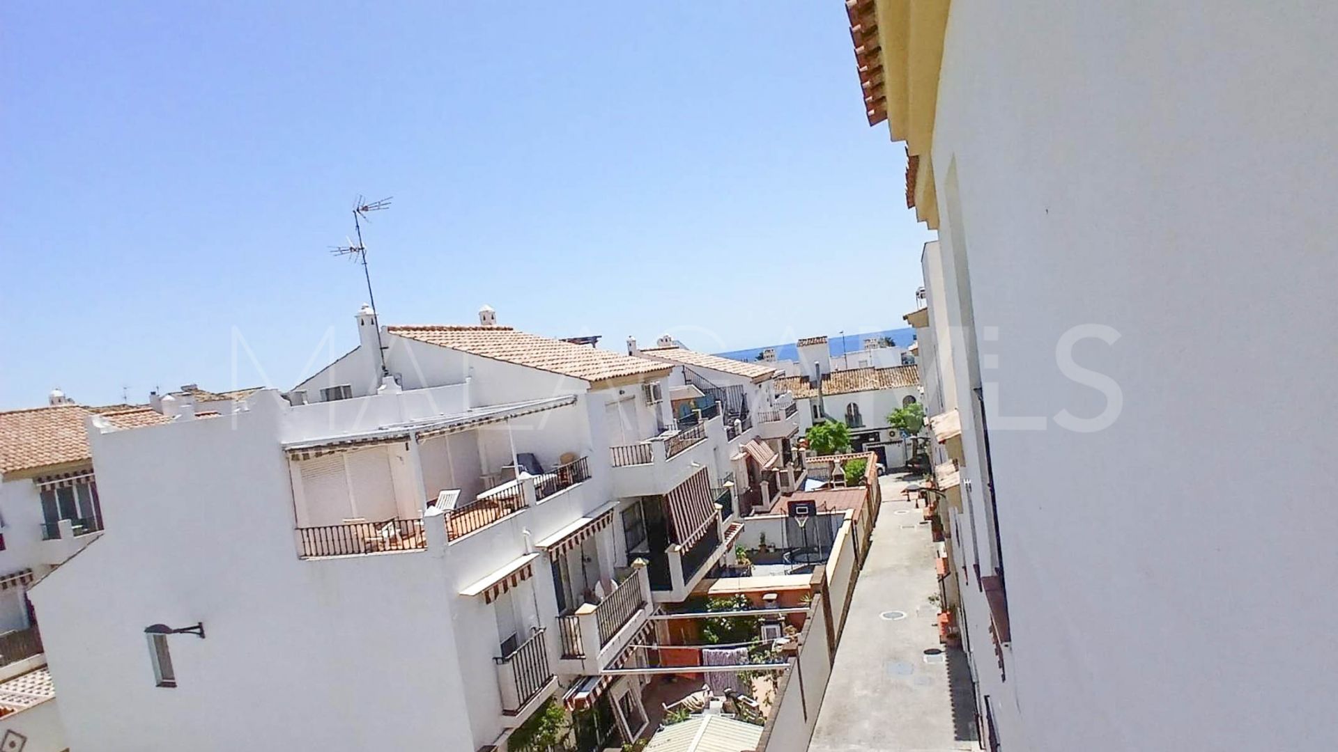 Tvåvåningslägenhet for sale in Estepona