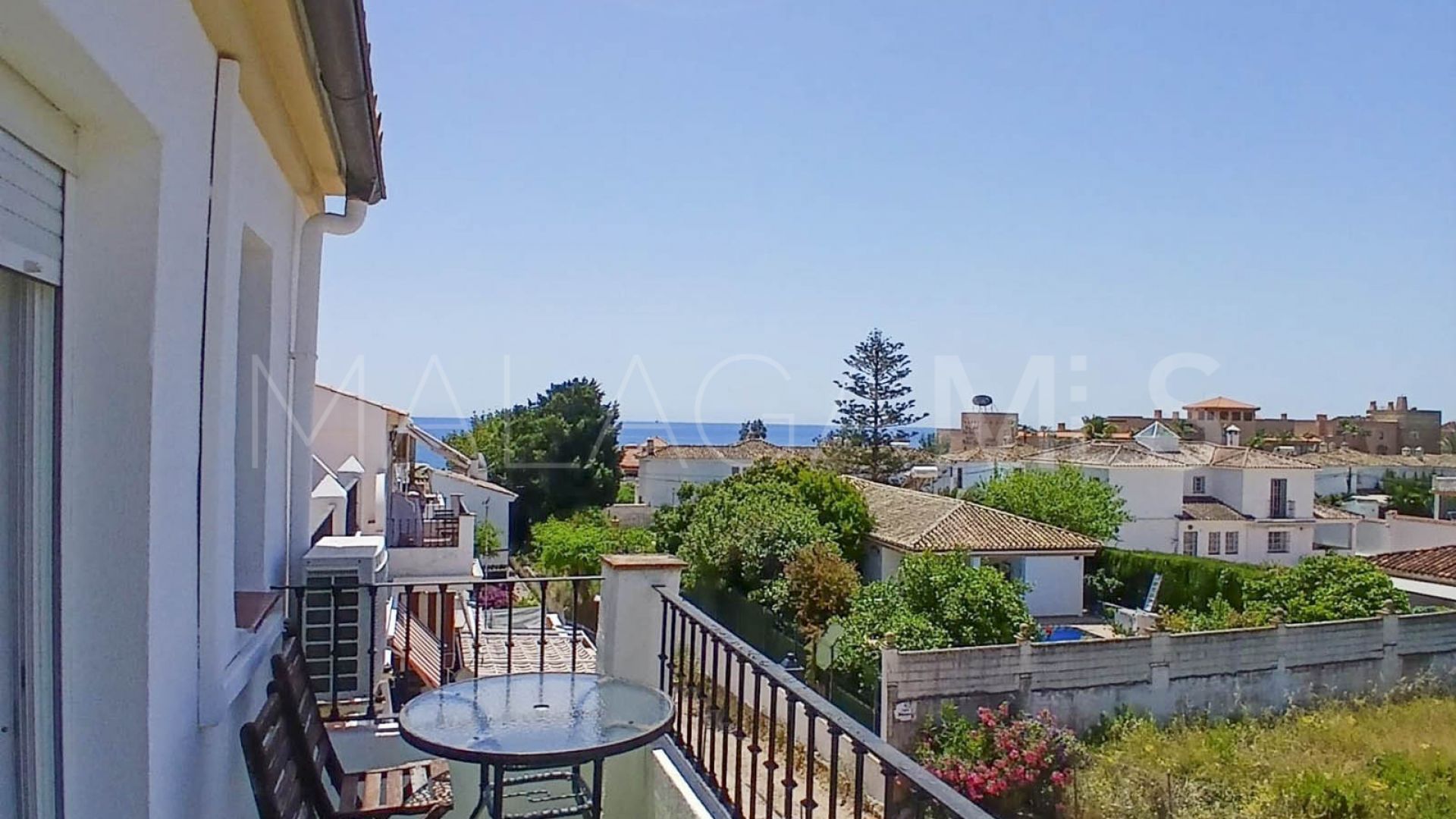 Tvåvåningslägenhet for sale in Estepona