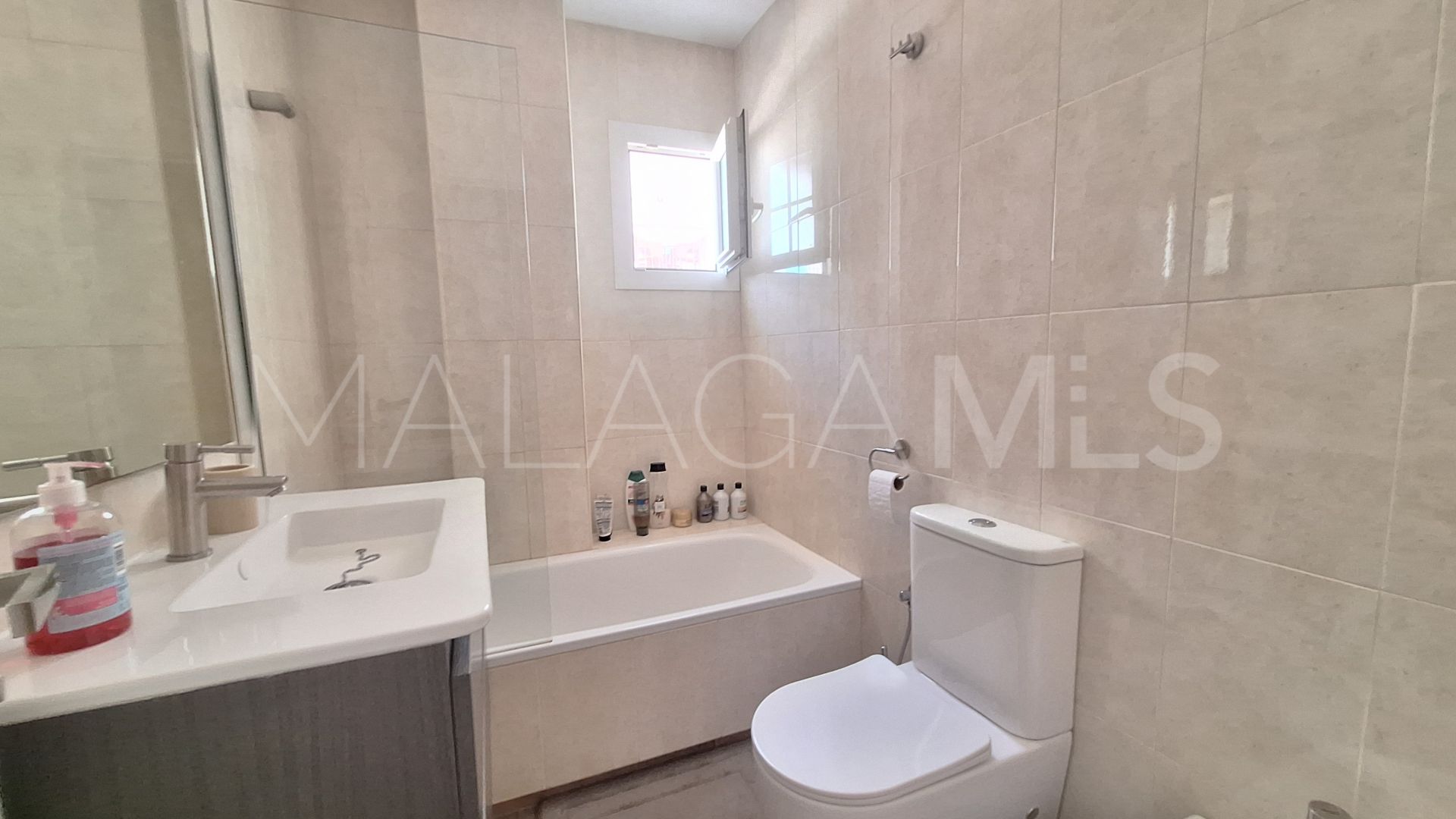 La Duquesa, apartamento planta baja with 2 bedrooms for sale