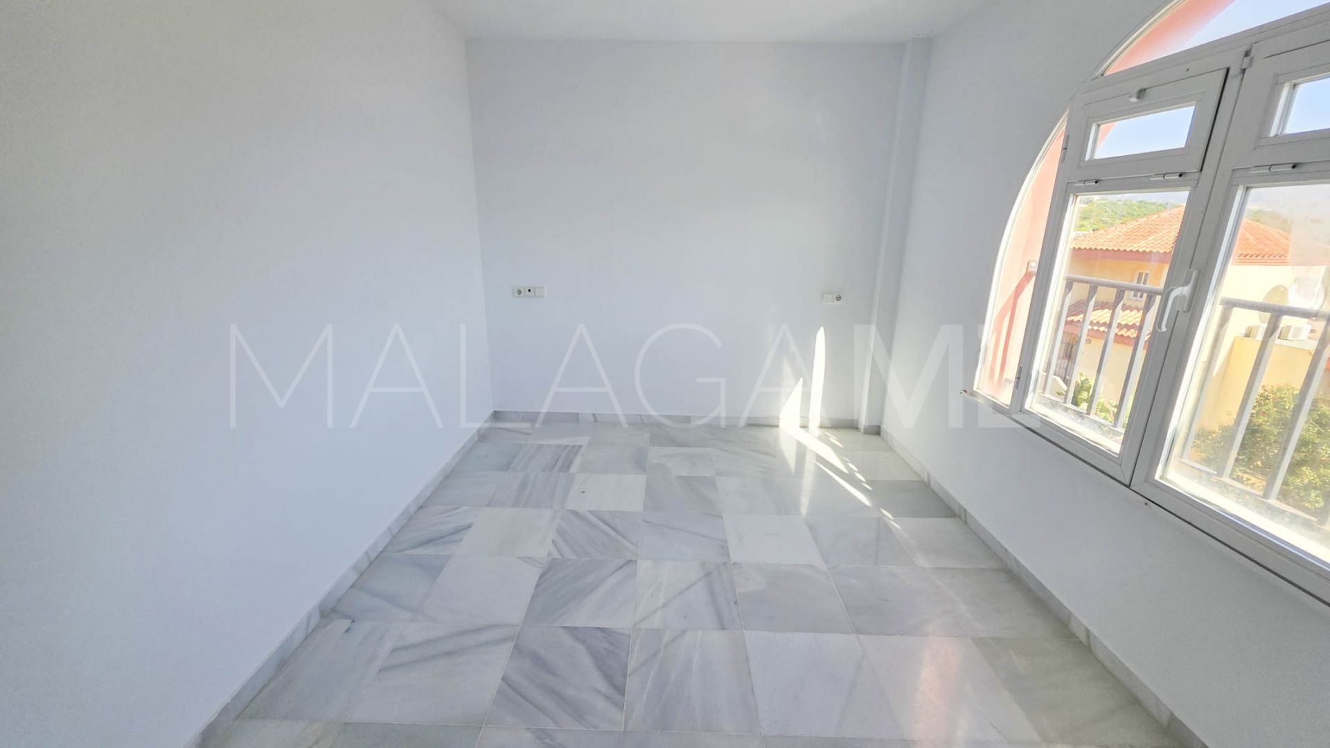 La Duquesa 3 bedrooms duplex for sale