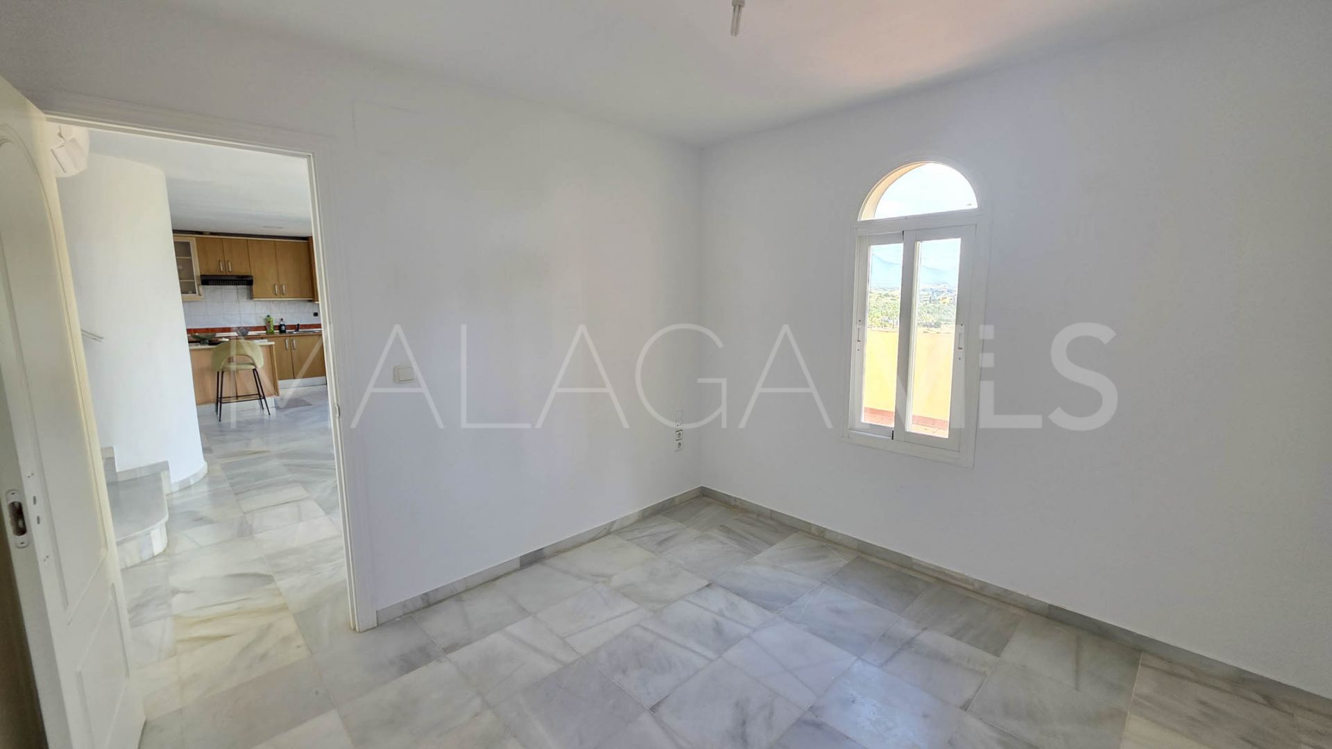 Duplex-wohnung for sale in La Duquesa