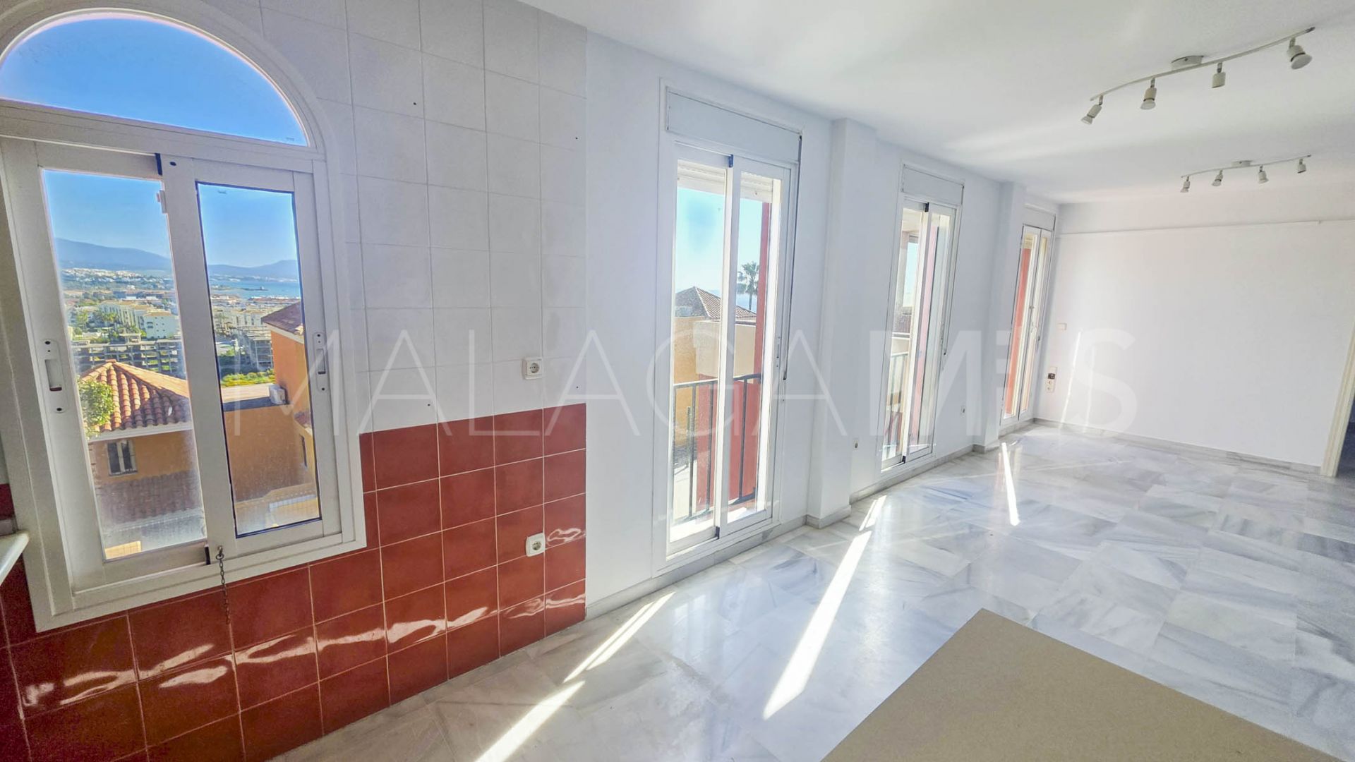 La Duquesa 3 bedrooms duplex for sale
