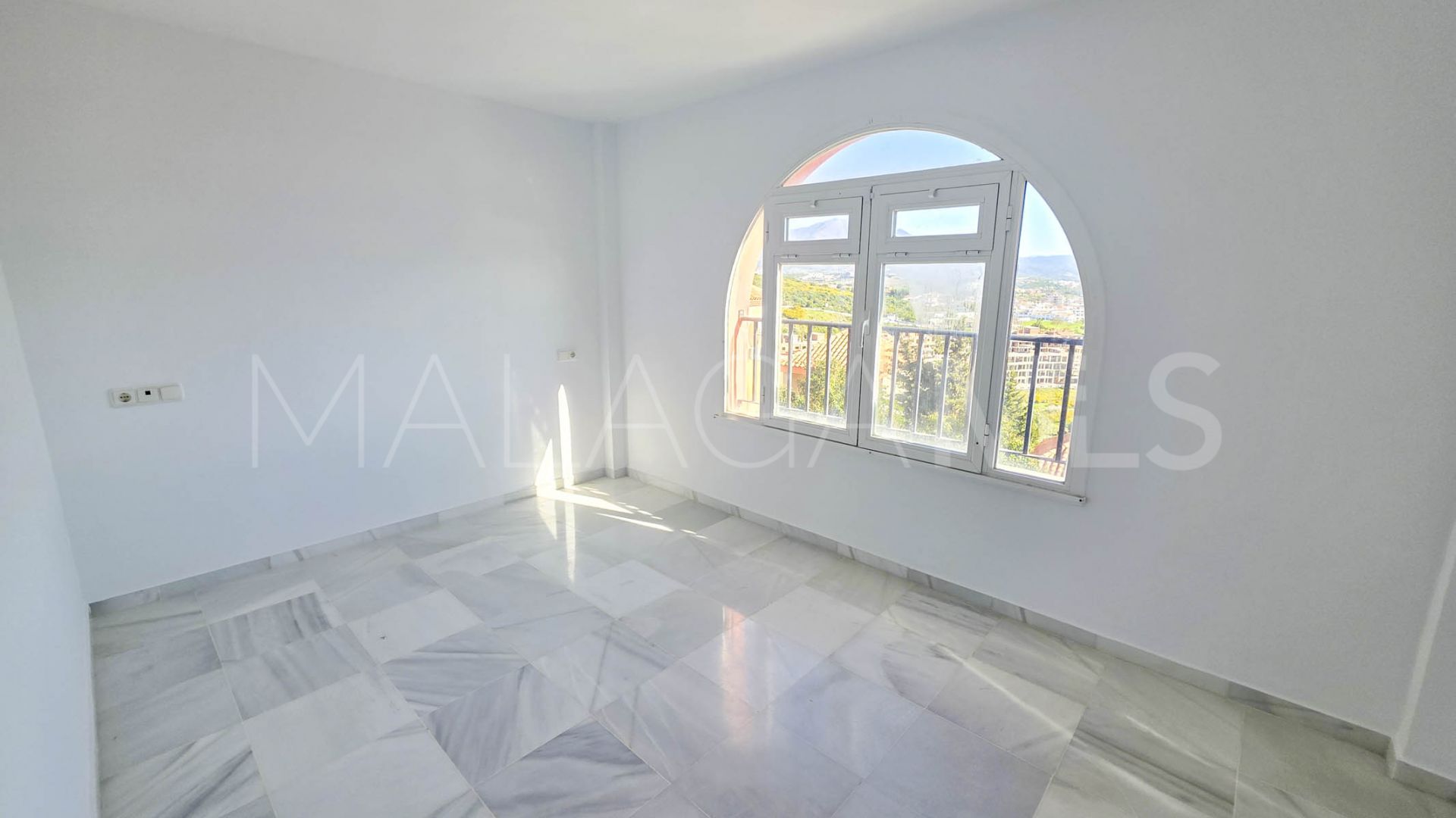 La Duquesa 3 bedrooms duplex for sale