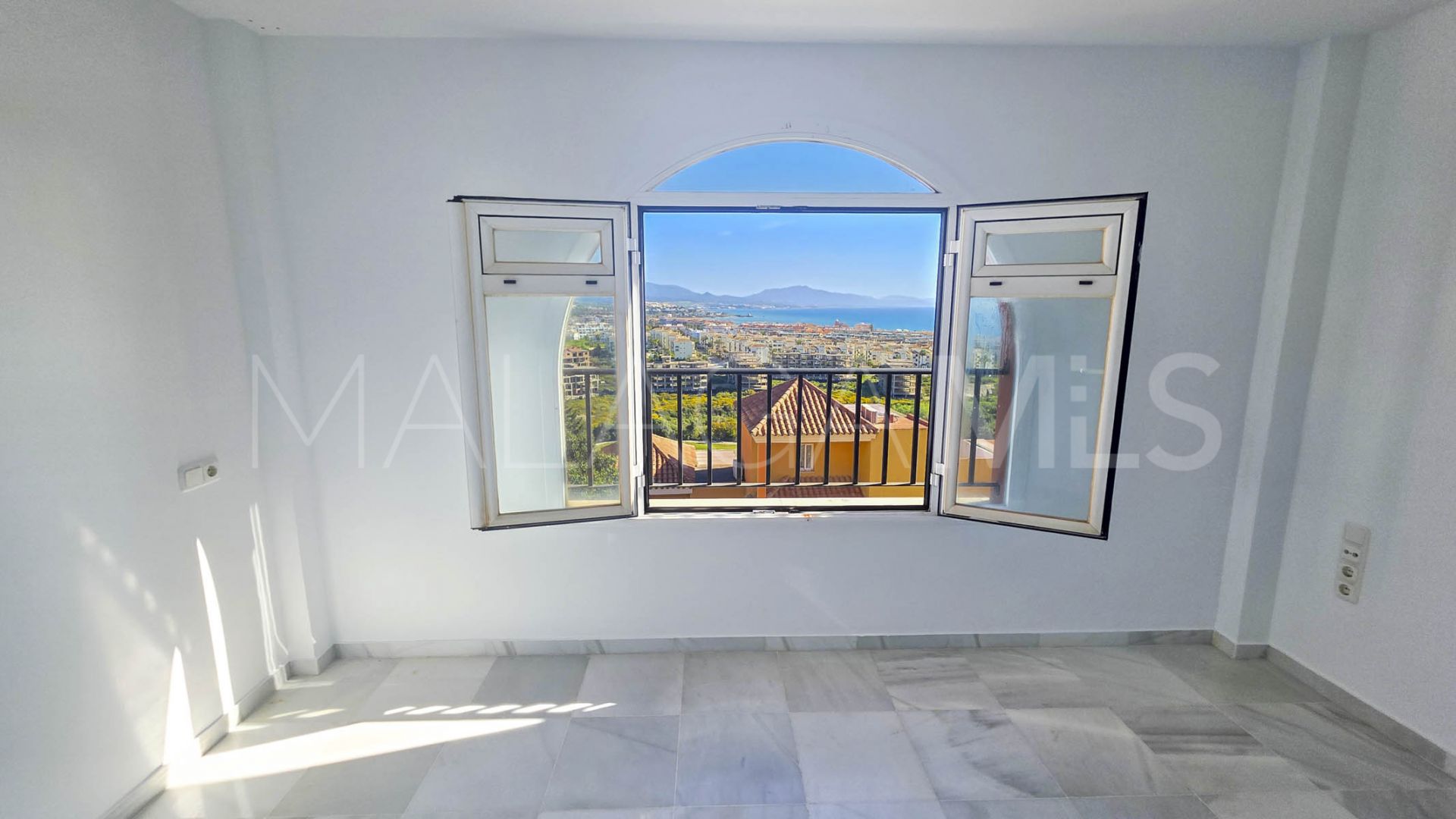 La Duquesa 3 bedrooms duplex for sale