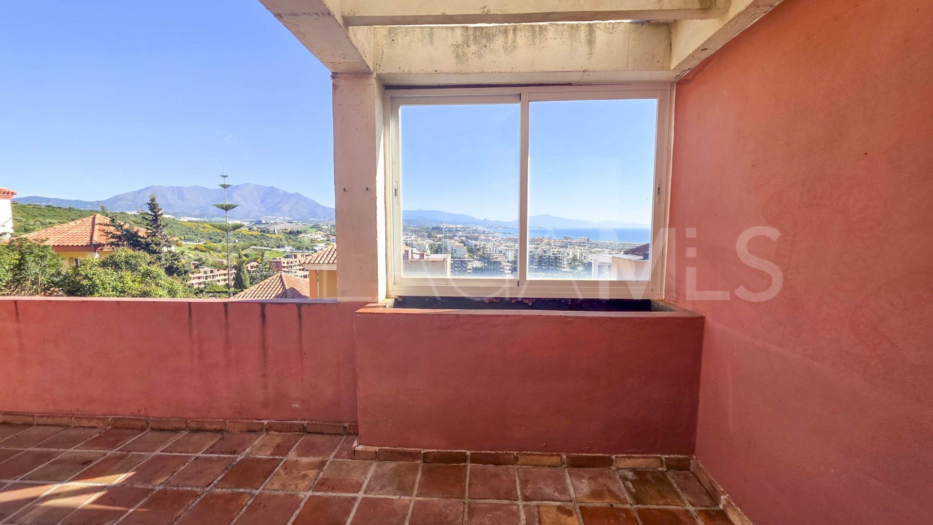 La Duquesa 3 bedrooms duplex for sale