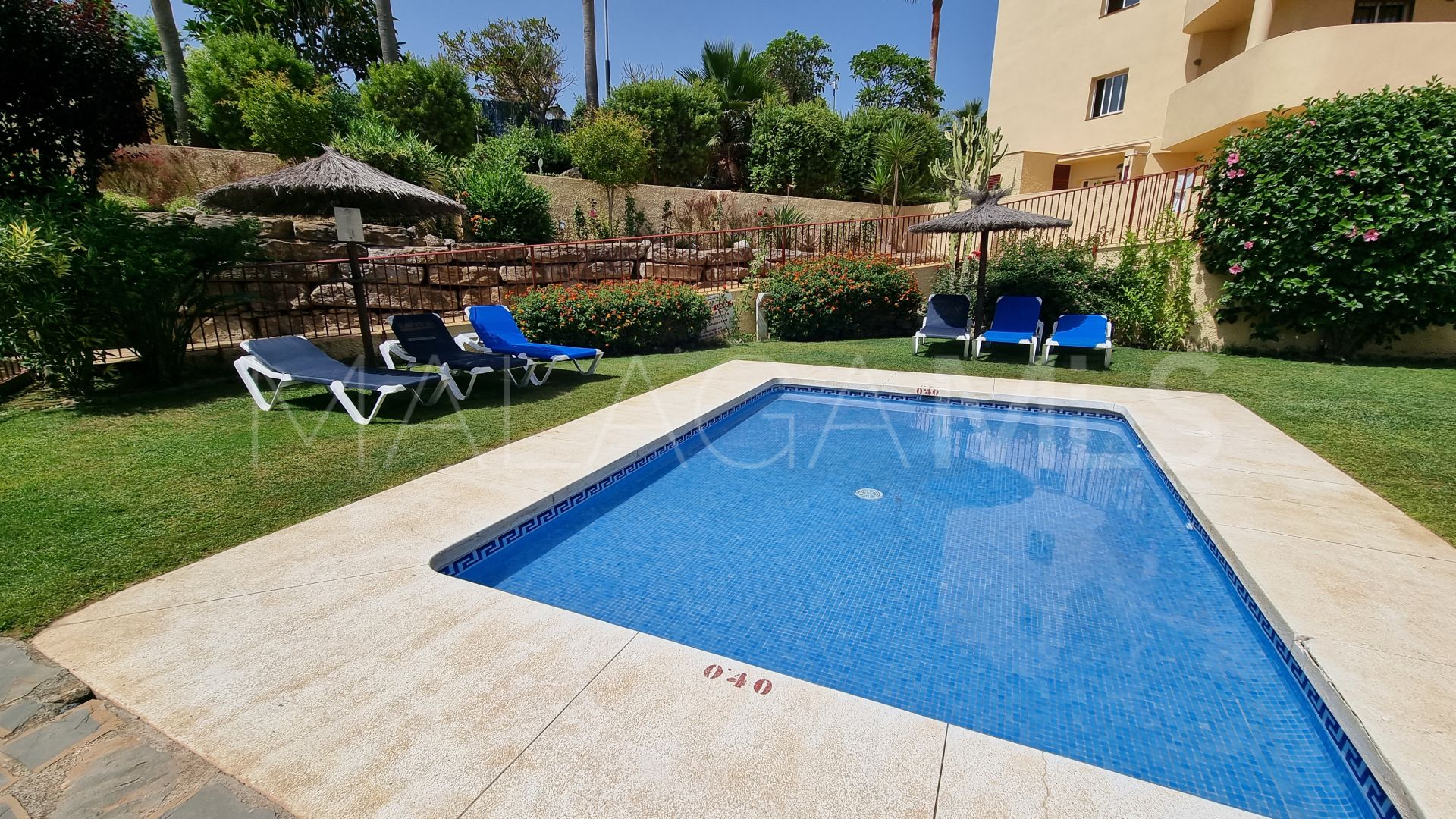 Appartement terrasse for sale in La Duquesa