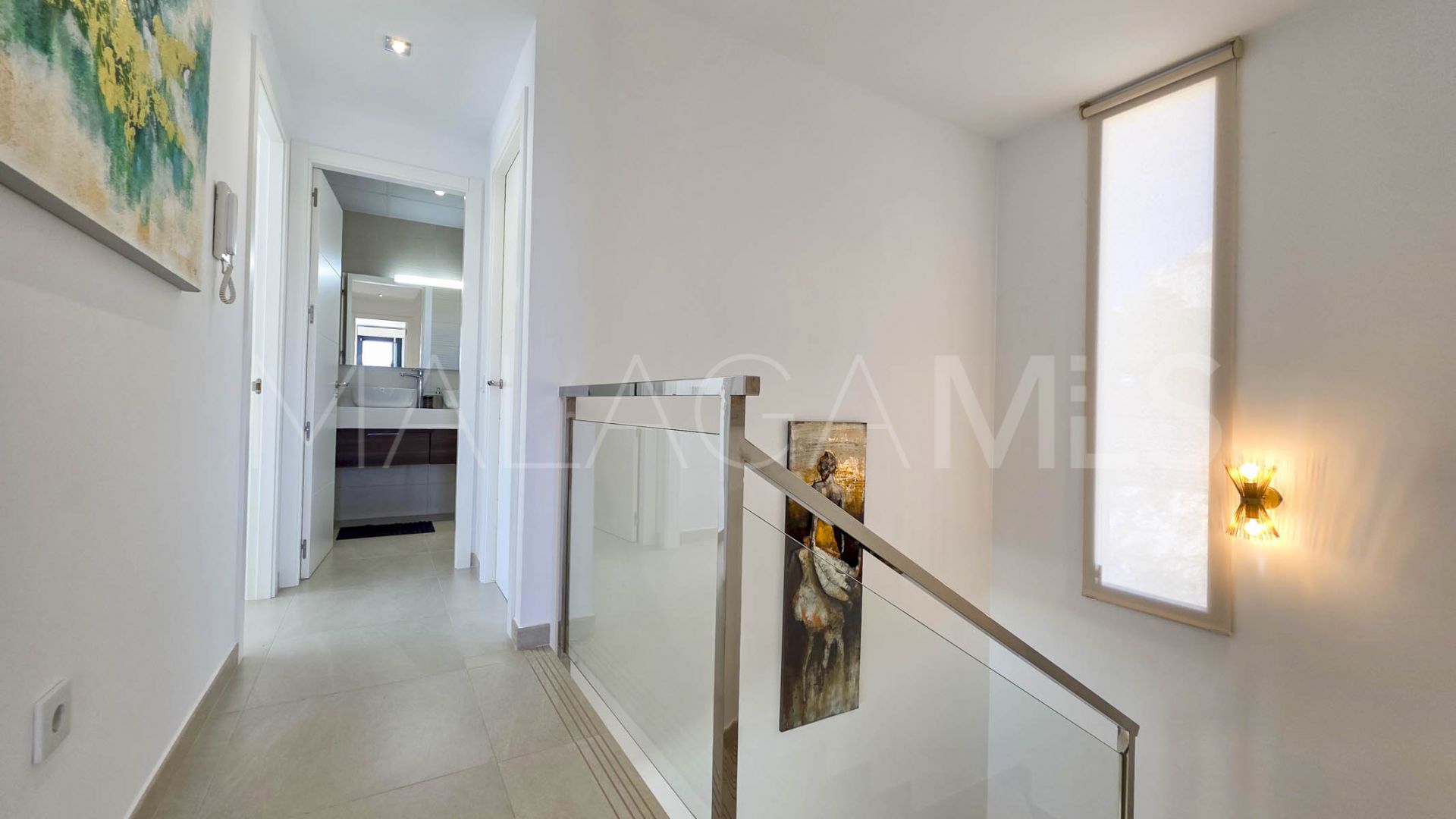 Hus i byn for sale in La Duquesa
