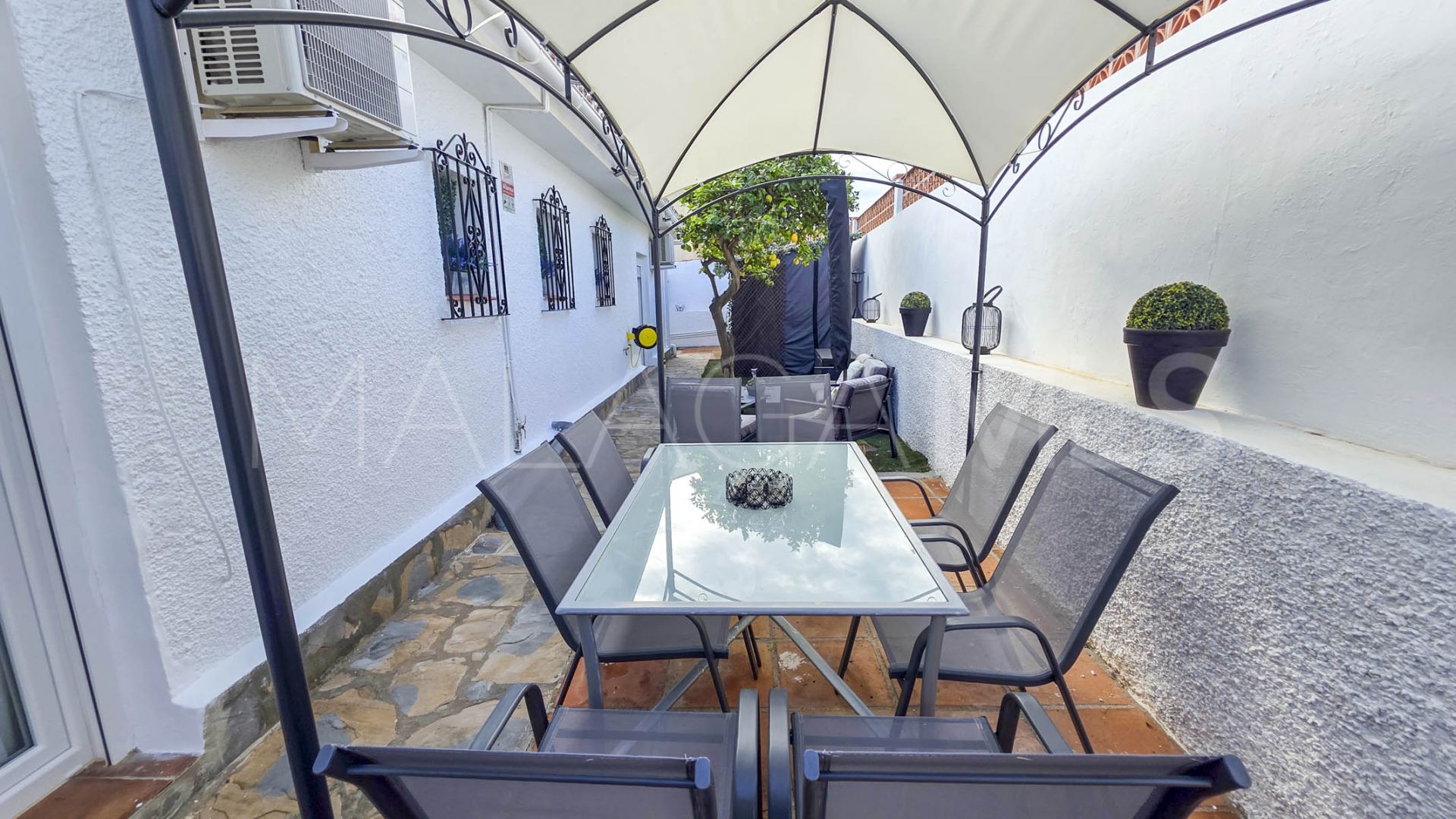 Casa for sale in La Duquesa