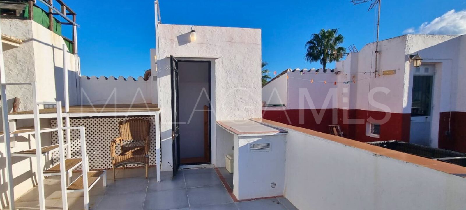 Radhus for sale in Chullera