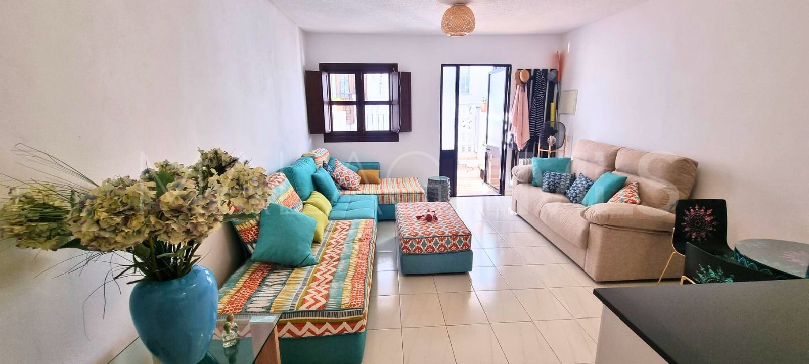 Radhus for sale in Chullera