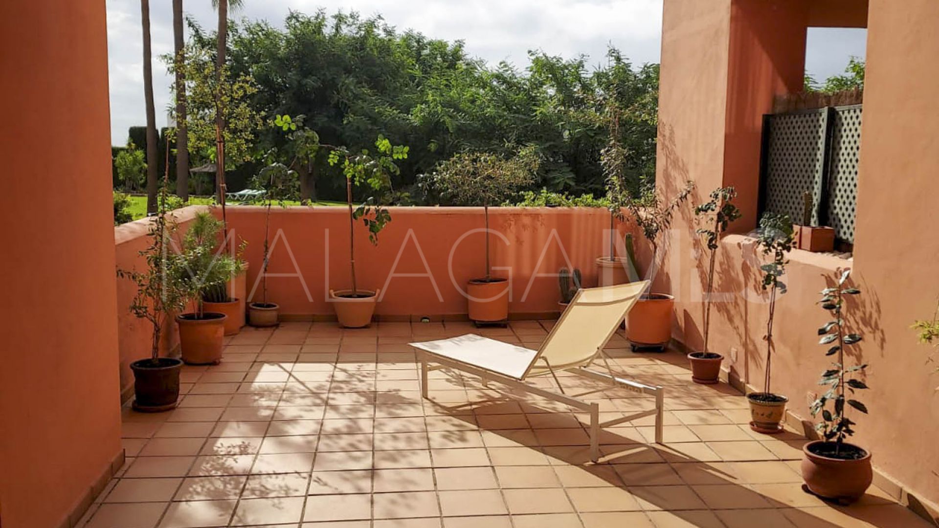 For sale 2 bedrooms ground floor apartment in La Duquesa
