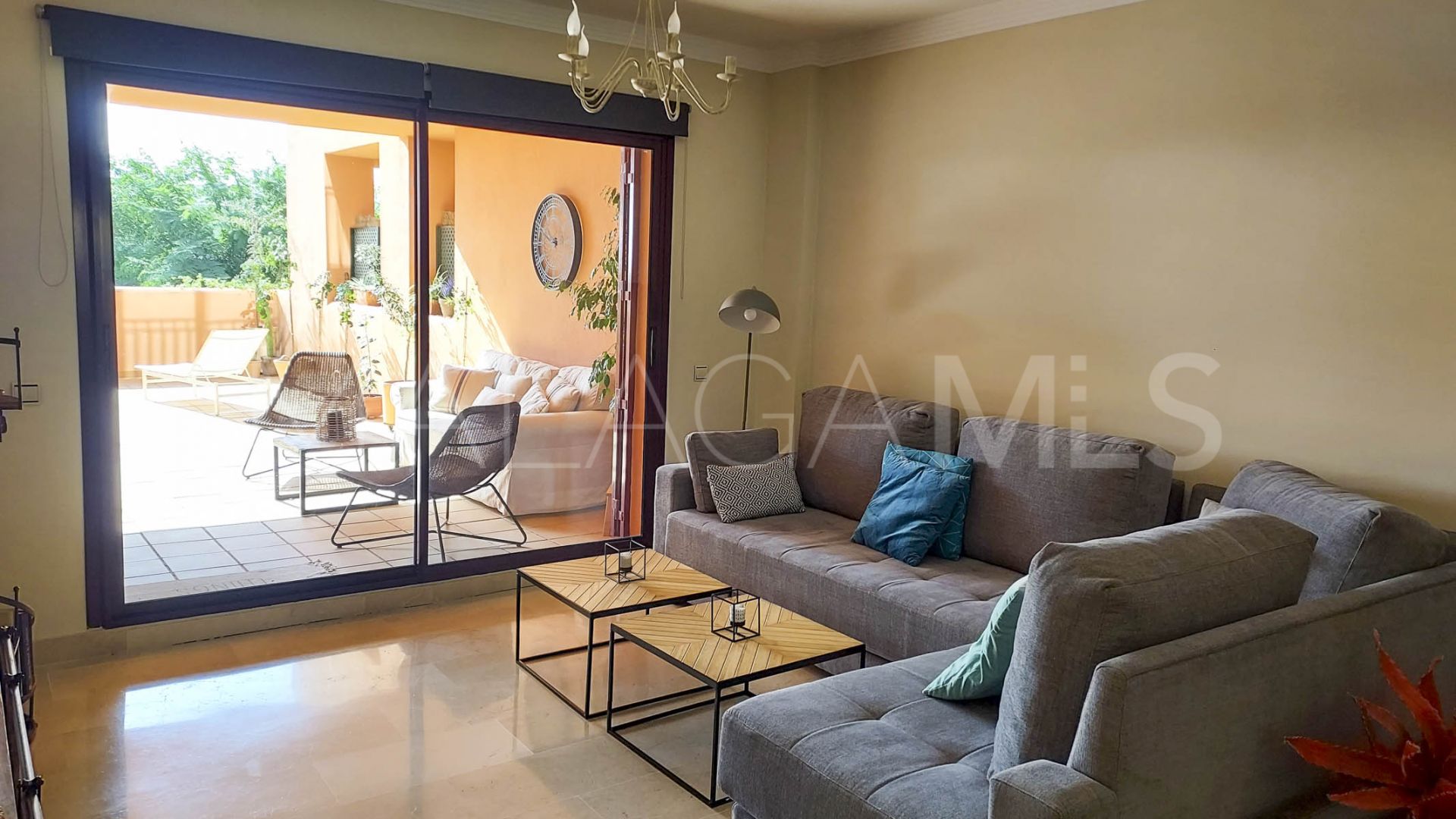 For sale 2 bedrooms ground floor apartment in La Duquesa