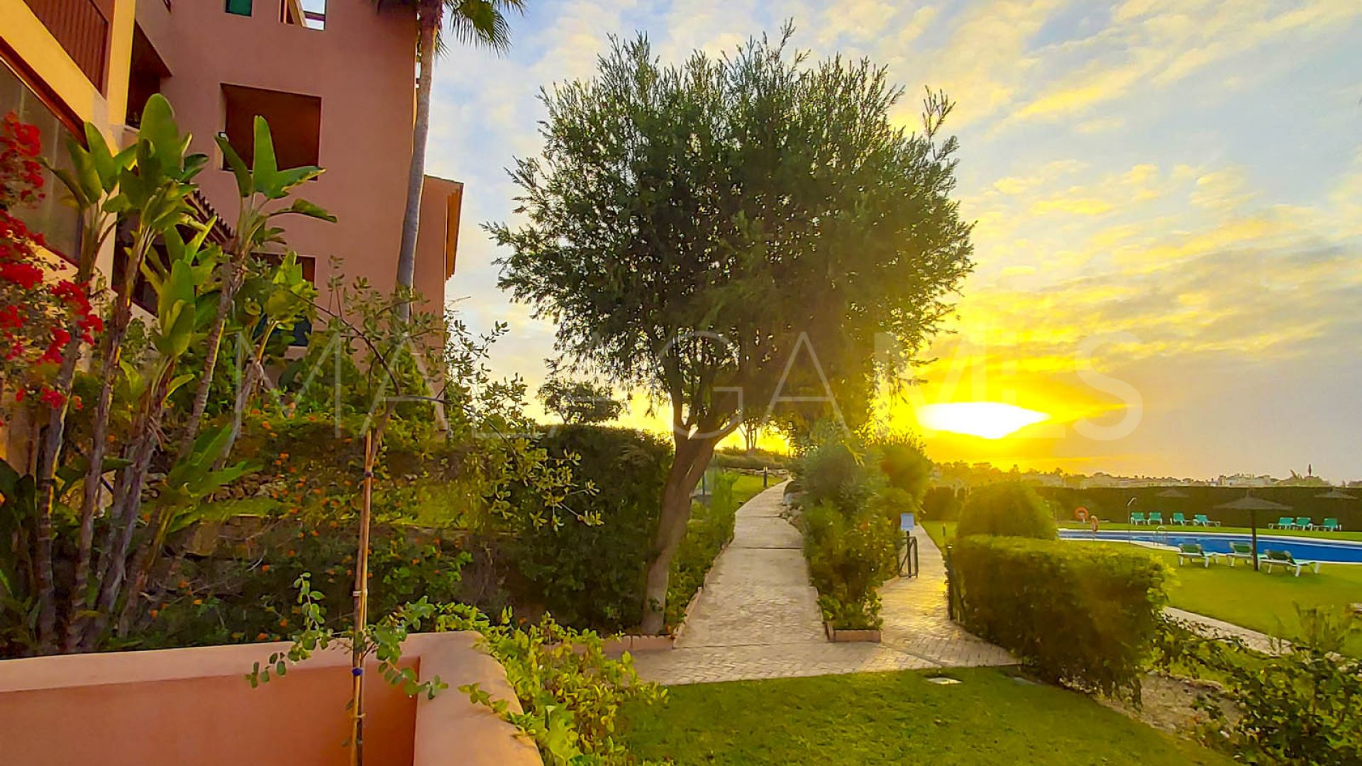 For sale 2 bedrooms ground floor apartment in La Duquesa