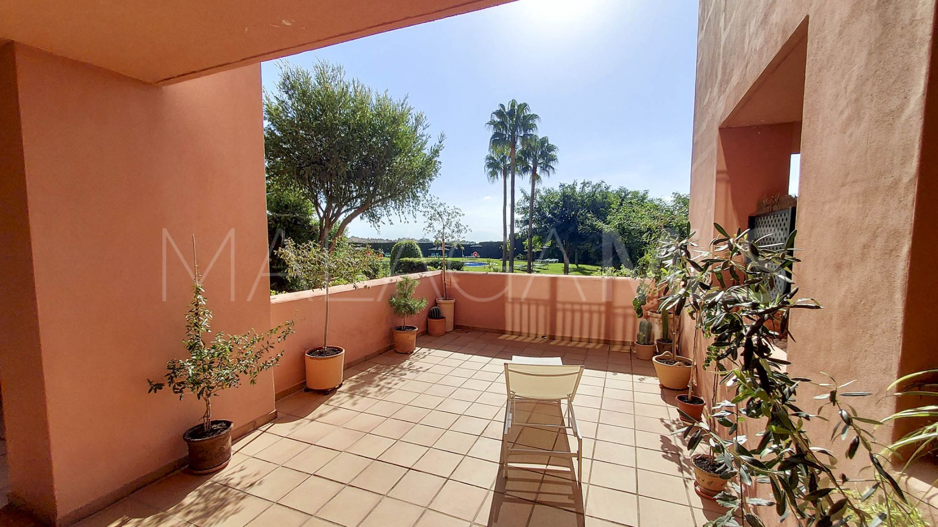 For sale 2 bedrooms ground floor apartment in La Duquesa