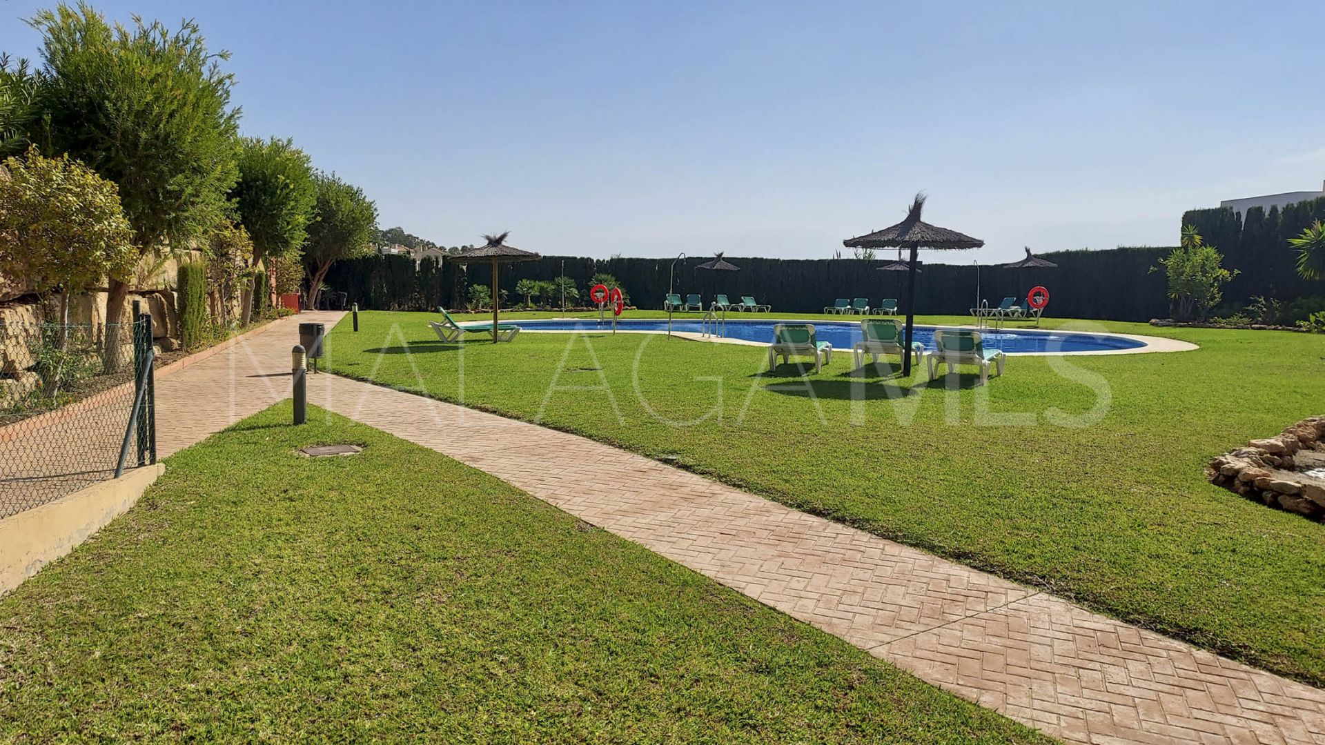 For sale 2 bedrooms ground floor apartment in La Duquesa