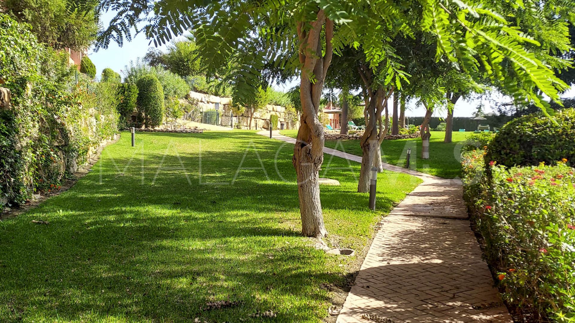 For sale 2 bedrooms ground floor apartment in La Duquesa