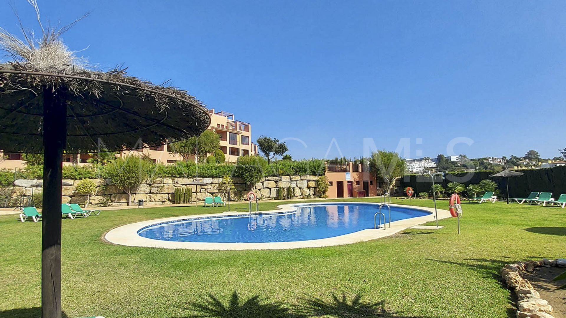 For sale 2 bedrooms ground floor apartment in La Duquesa