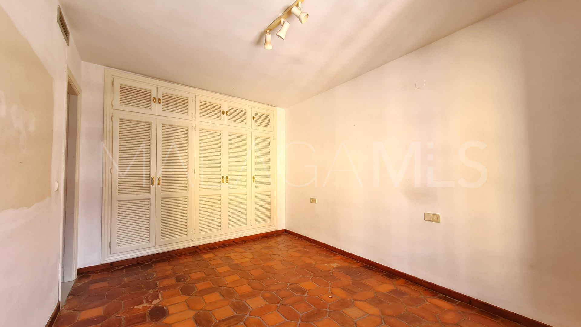 Radhus for sale in Guadalmina Baja