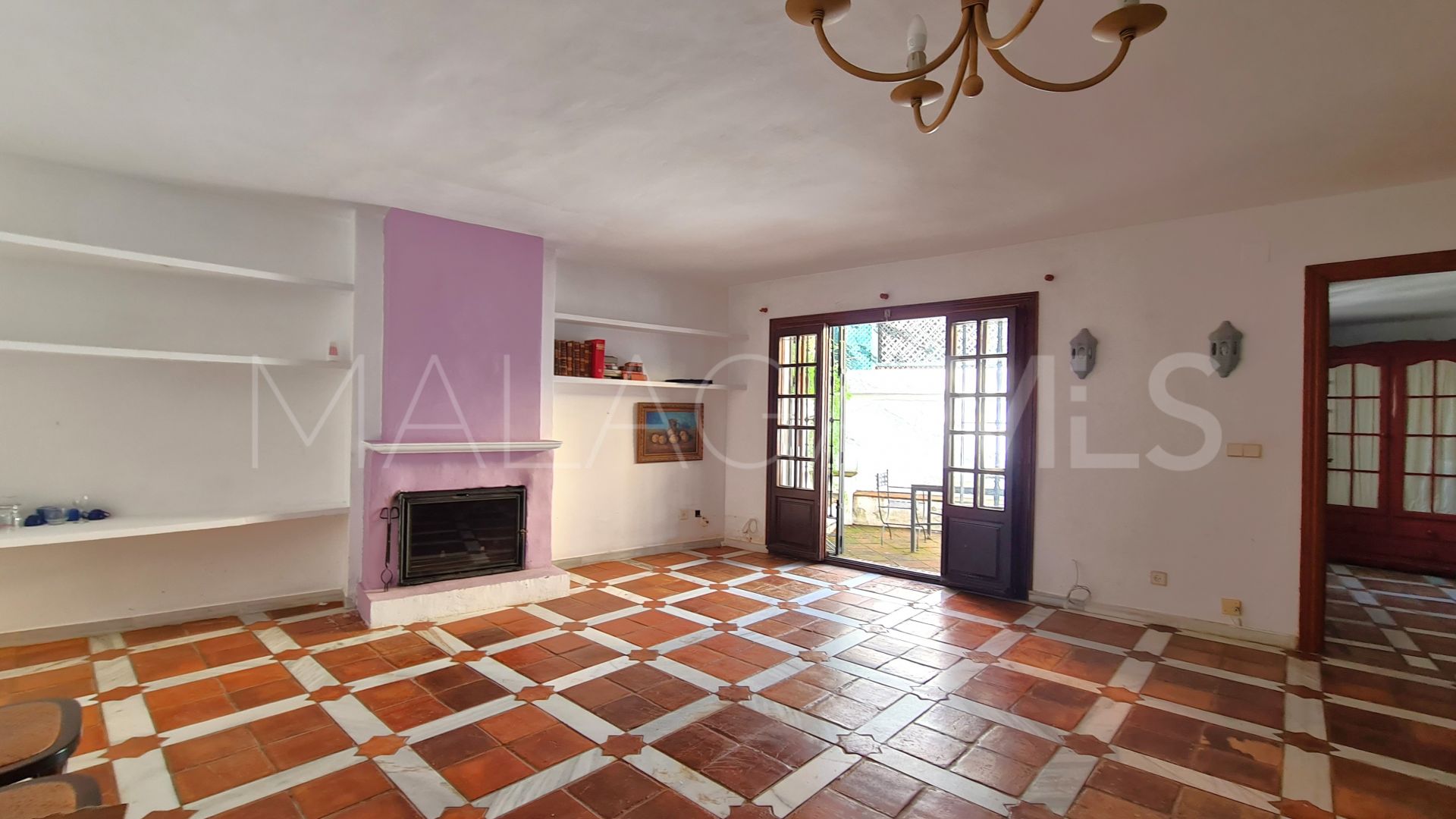 Radhus for sale in Guadalmina Baja