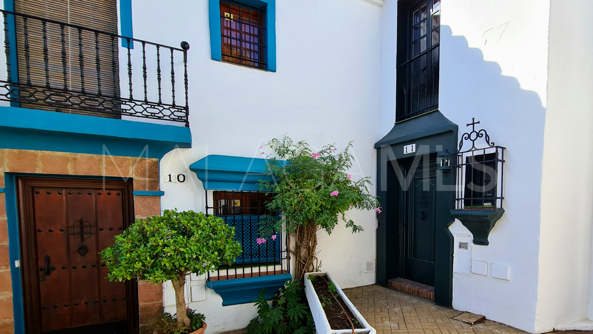 Radhus for sale in Guadalmina Baja