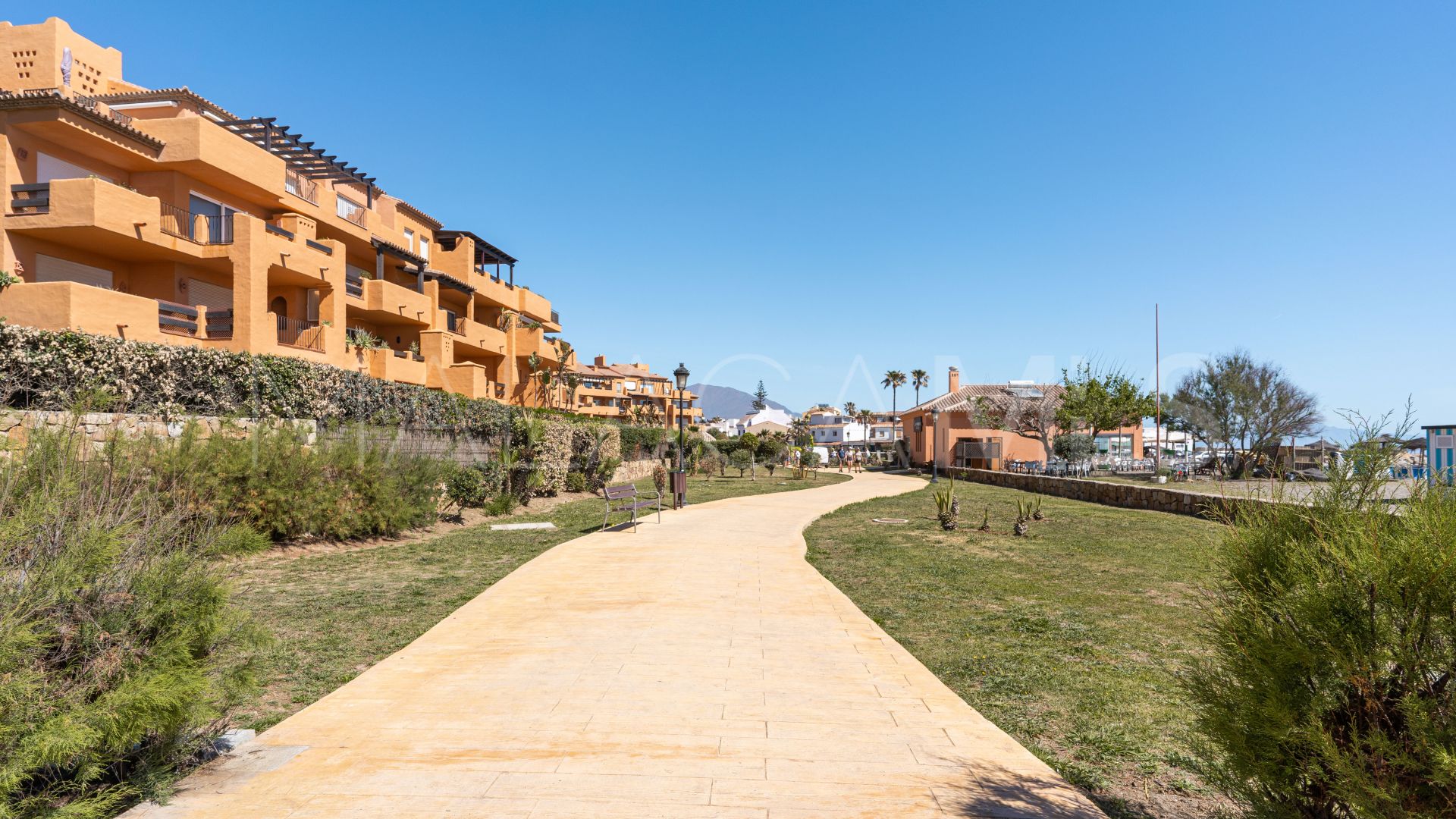 Apartment for sale in Los Granados de Duquesa with 3 bedrooms