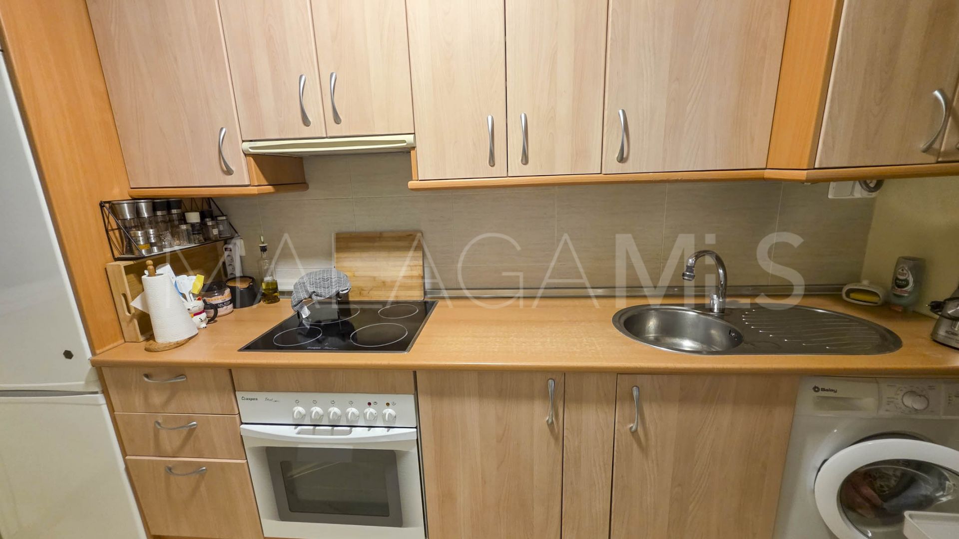 Se vende apartamento planta baja in Casares Playa