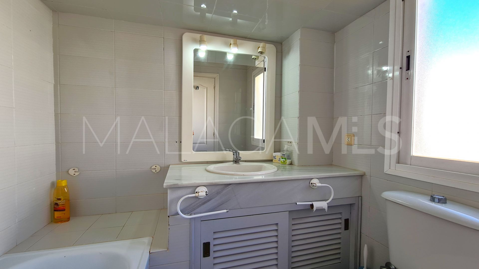 Doppelhaushälfte for sale in Marina de Casares