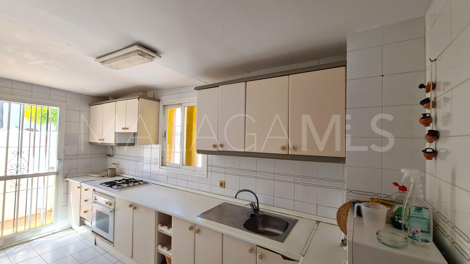 Doppelhaushälfte for sale in Marina de Casares