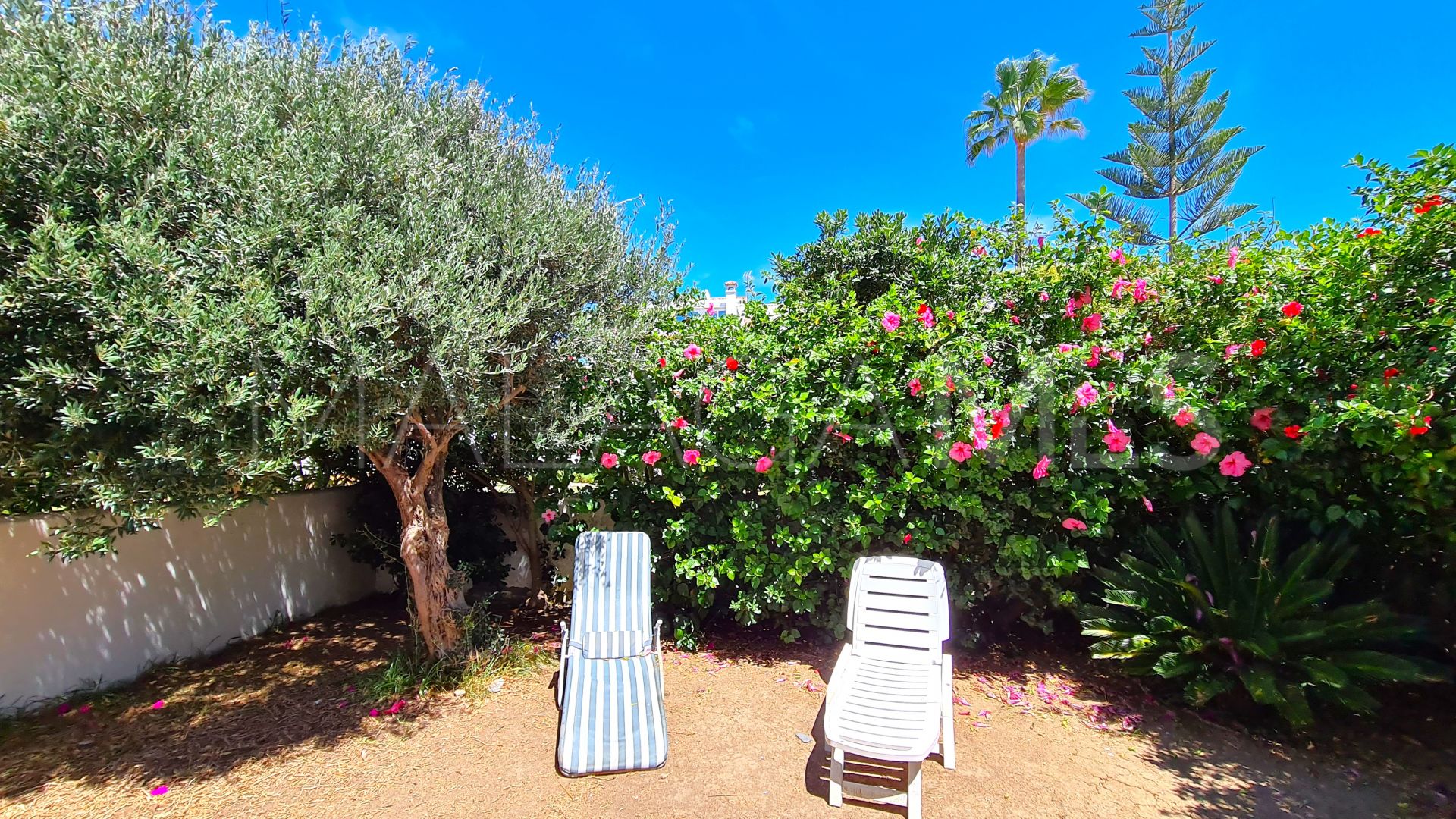 Doppelhaushälfte for sale in Marina de Casares