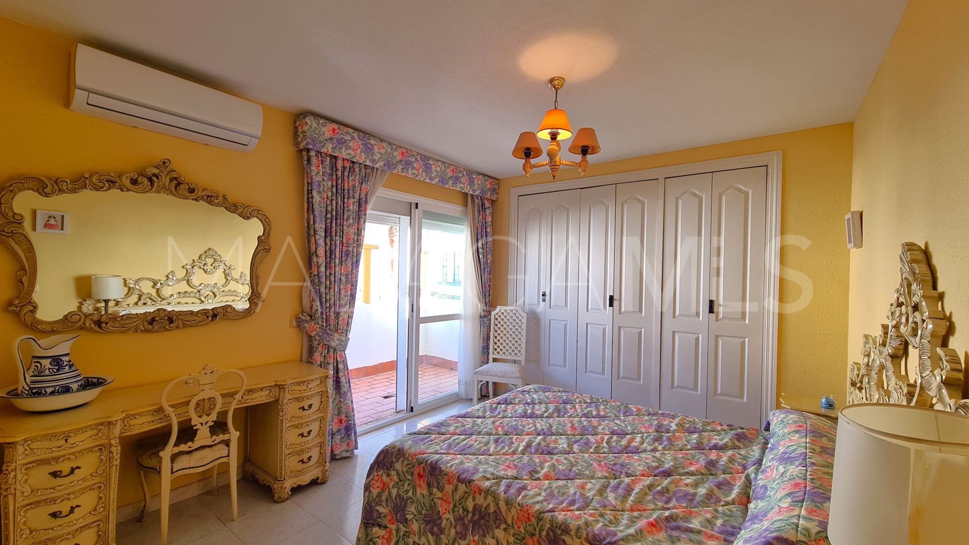 Doppelhaushälfte for sale in Marina de Casares
