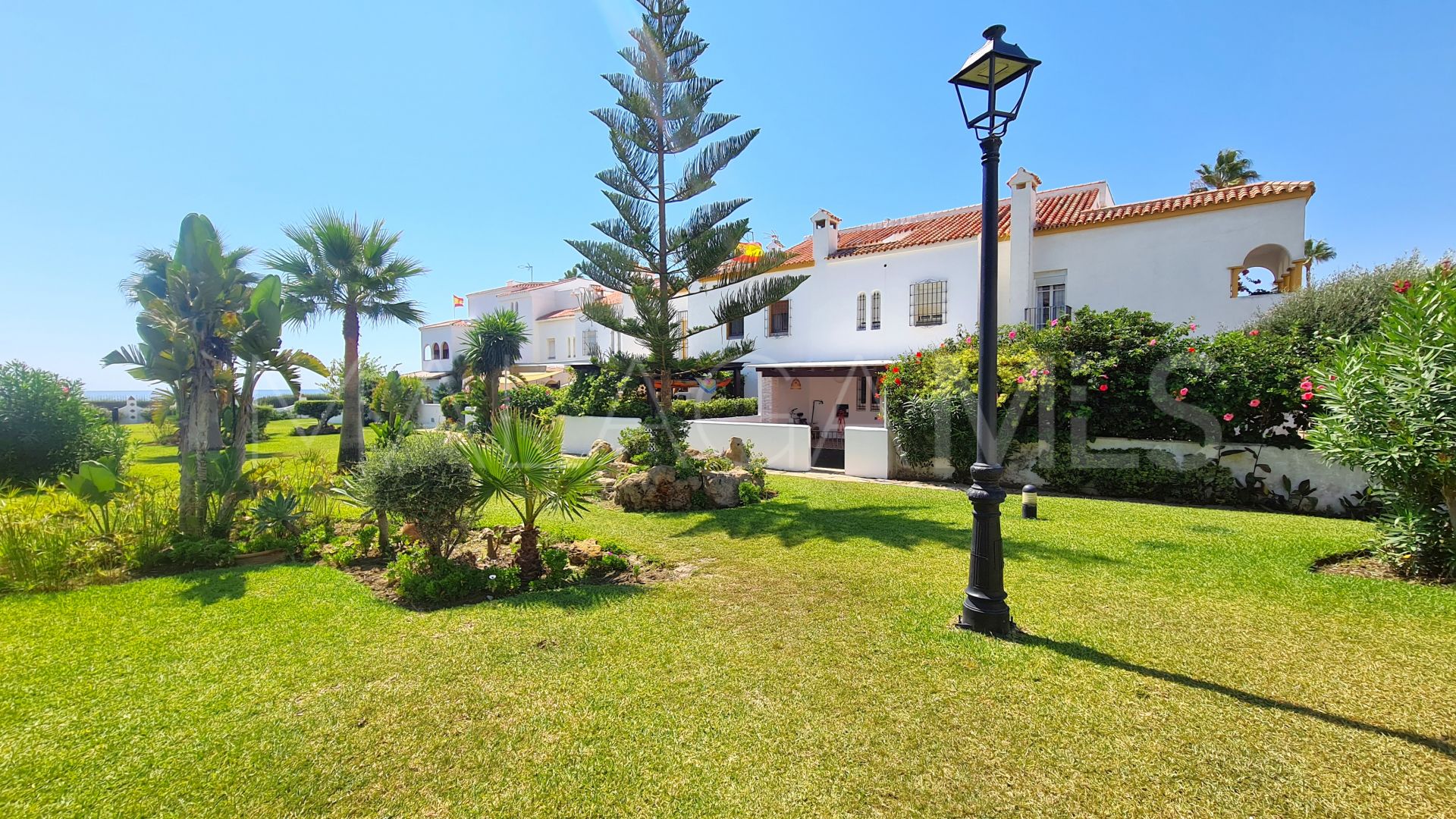 Doppelhaushälfte for sale in Marina de Casares