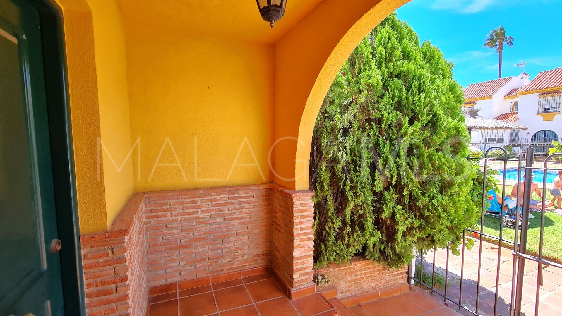 Doppelhaushälfte for sale in Marina de Casares