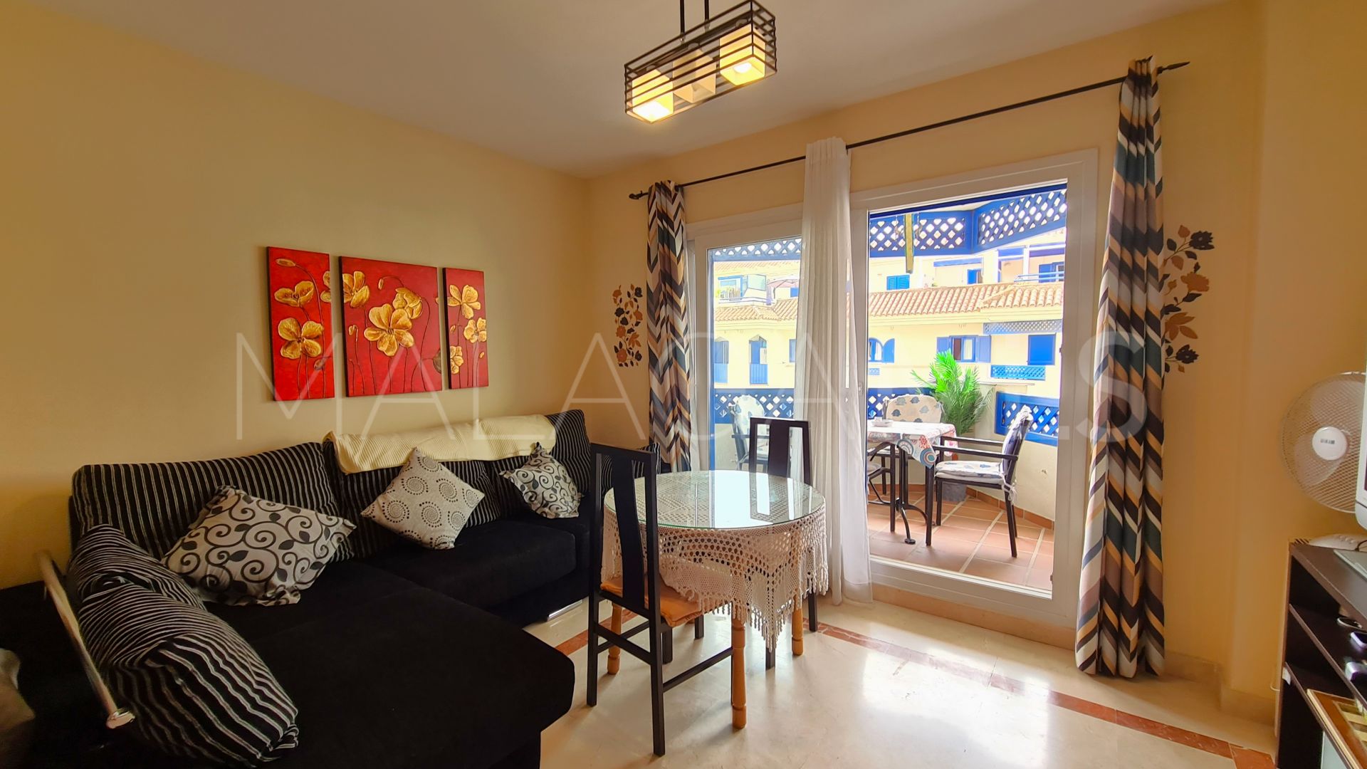 Sabinillas, apartamento a la venta