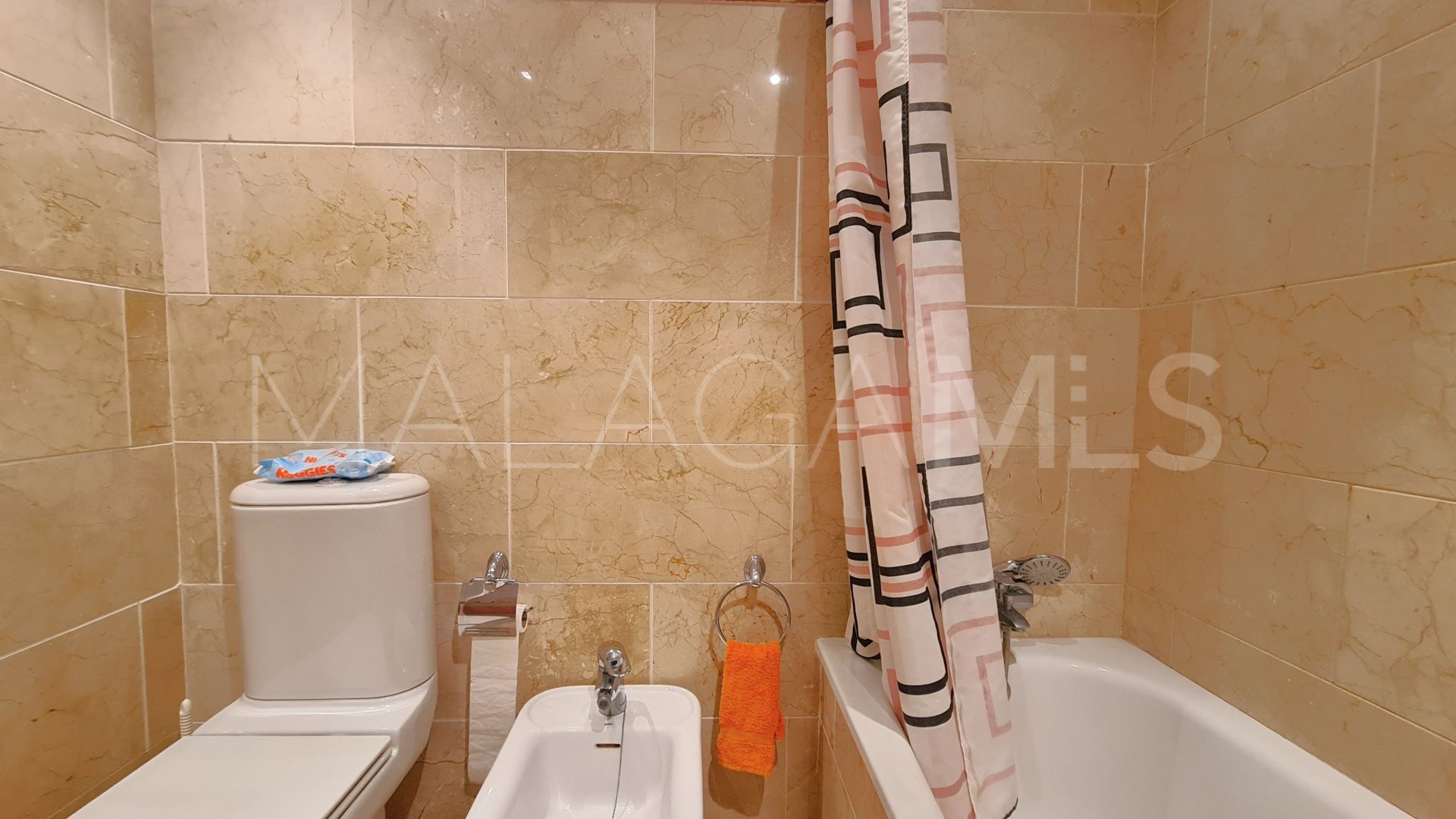 Sabinillas, apartamento a la venta