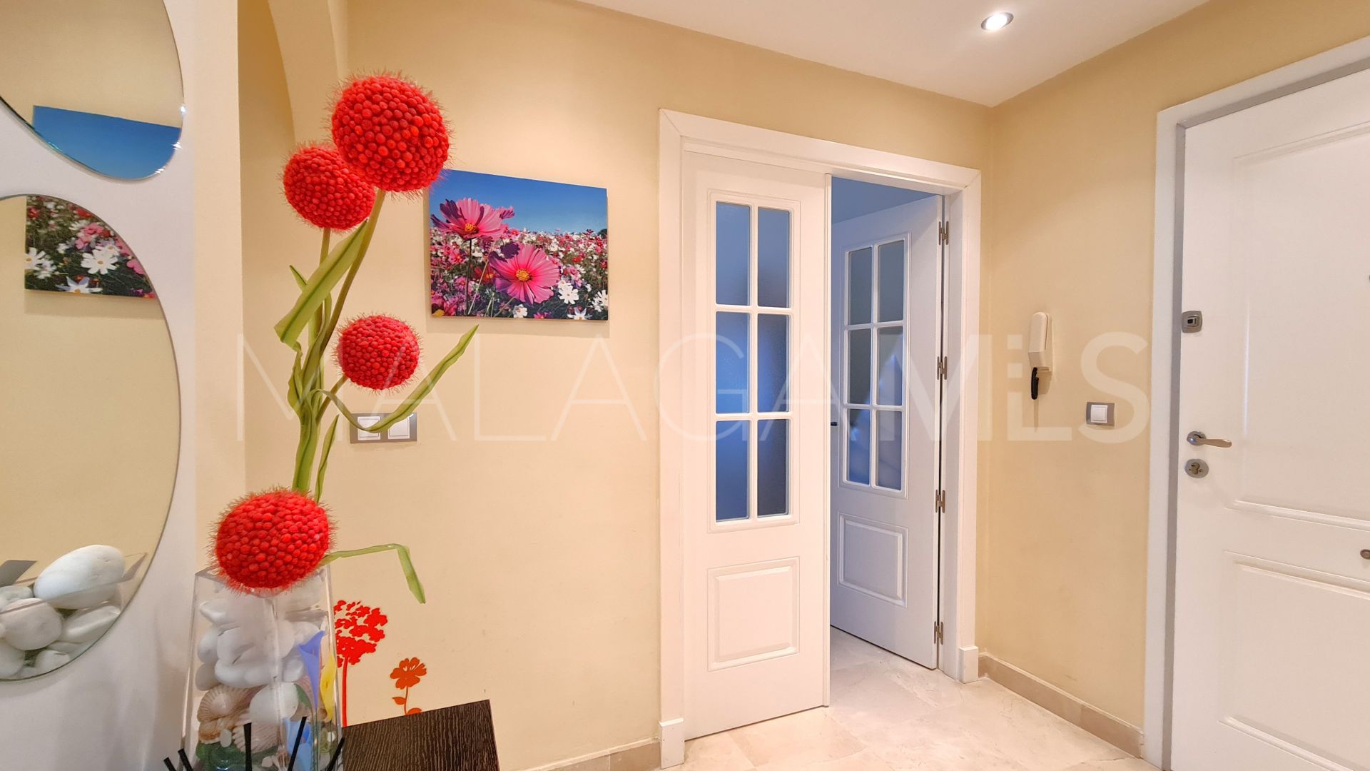 Sabinillas, apartamento a la venta