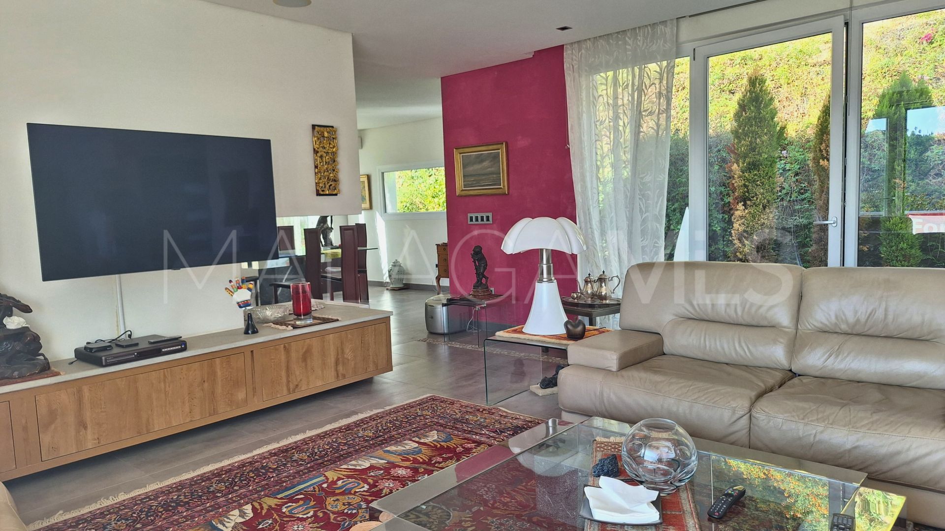 Villa for sale in Los Arqueros with 5 bedrooms