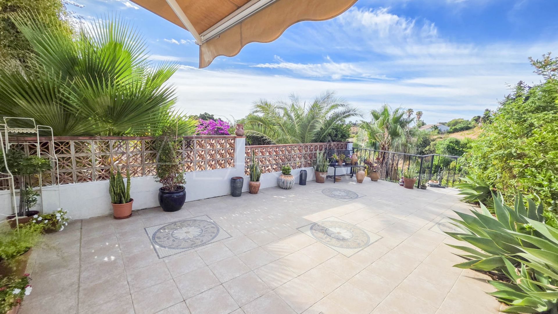 Maison de ville for sale in Estepona